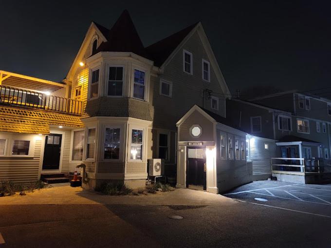 Portside Tavern