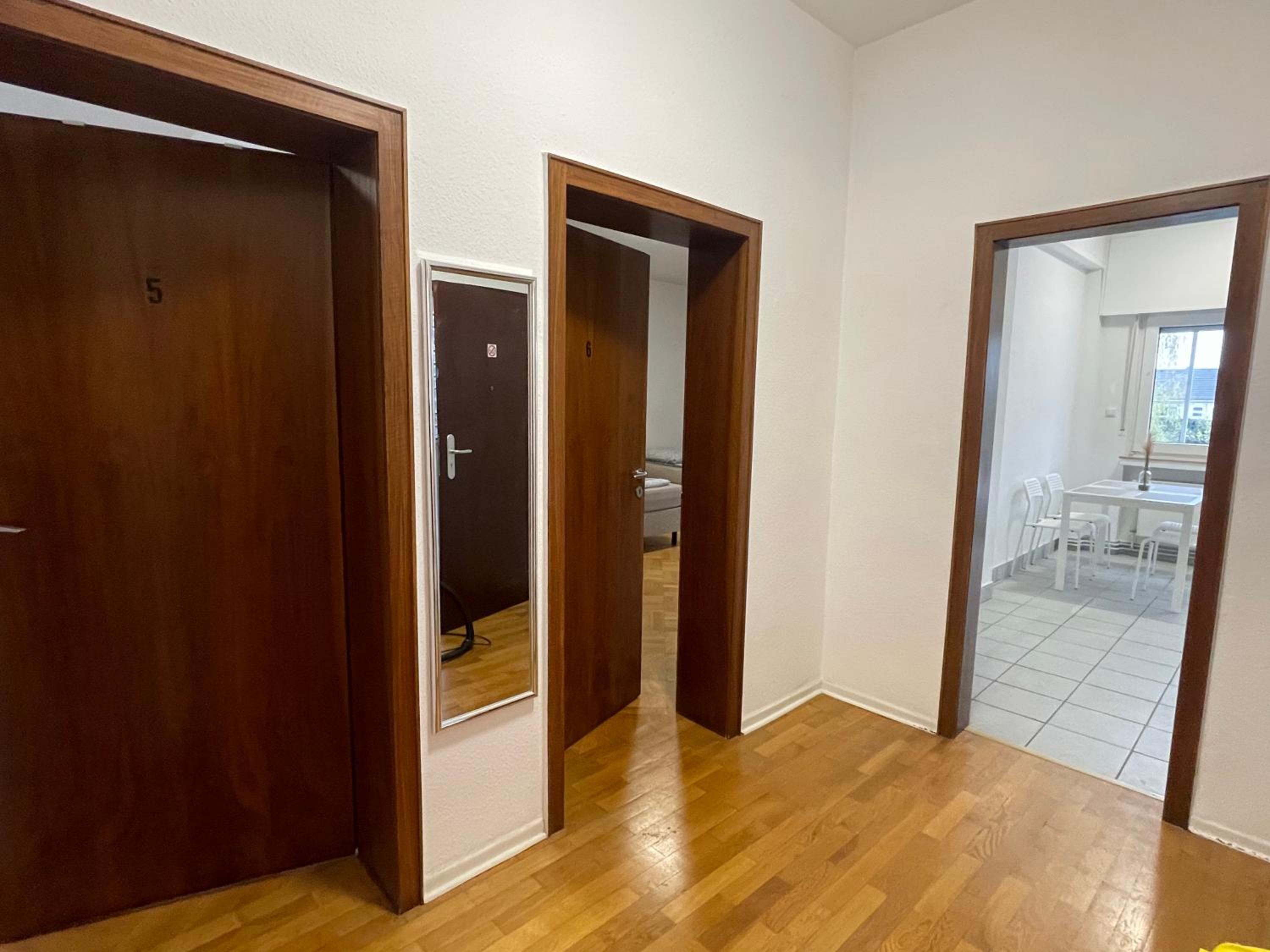Comfortable Shared Apartment with Private Room in Wesseling