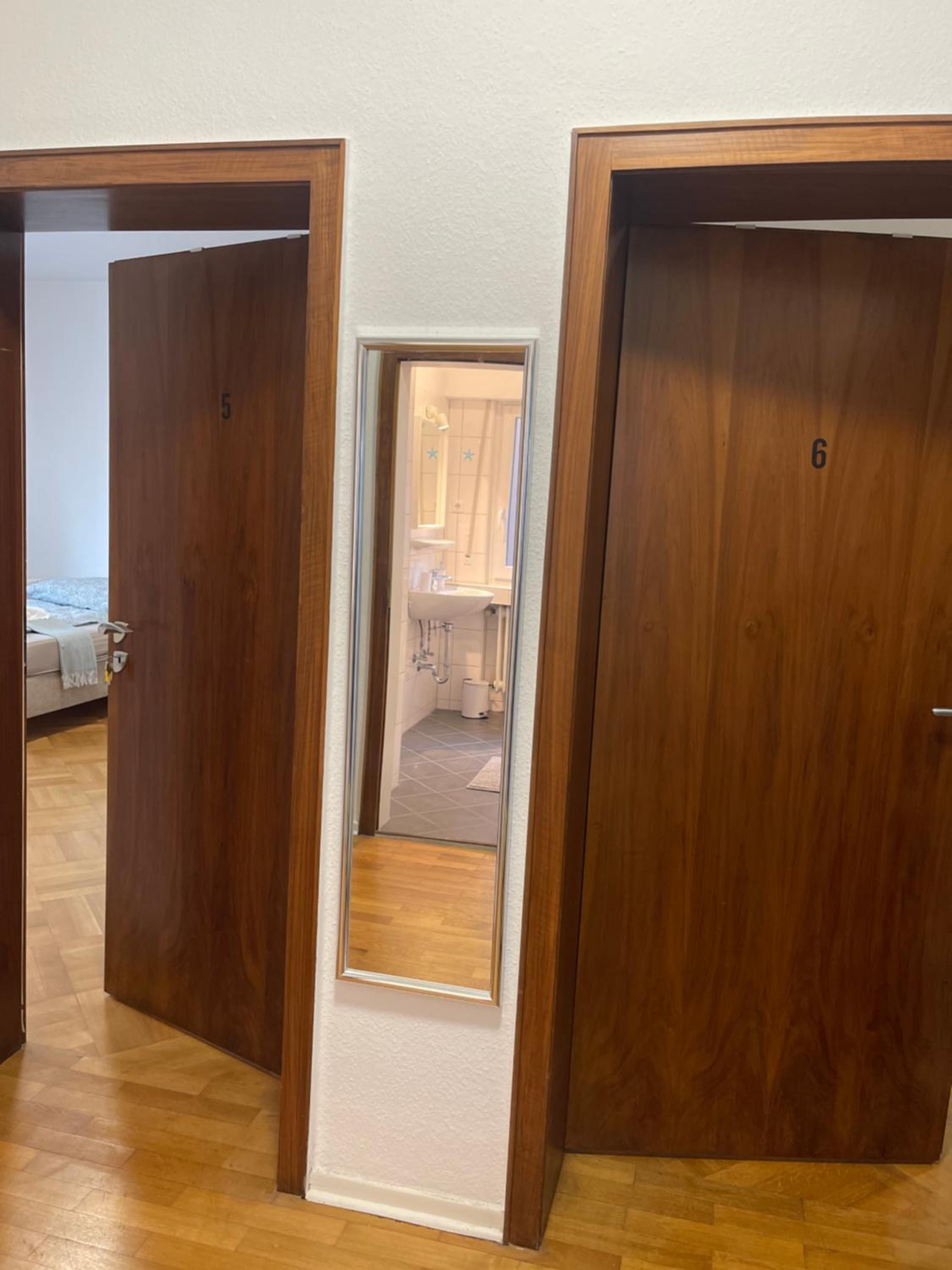 Comfortable Shared Apartment with Private Room in Wesseling