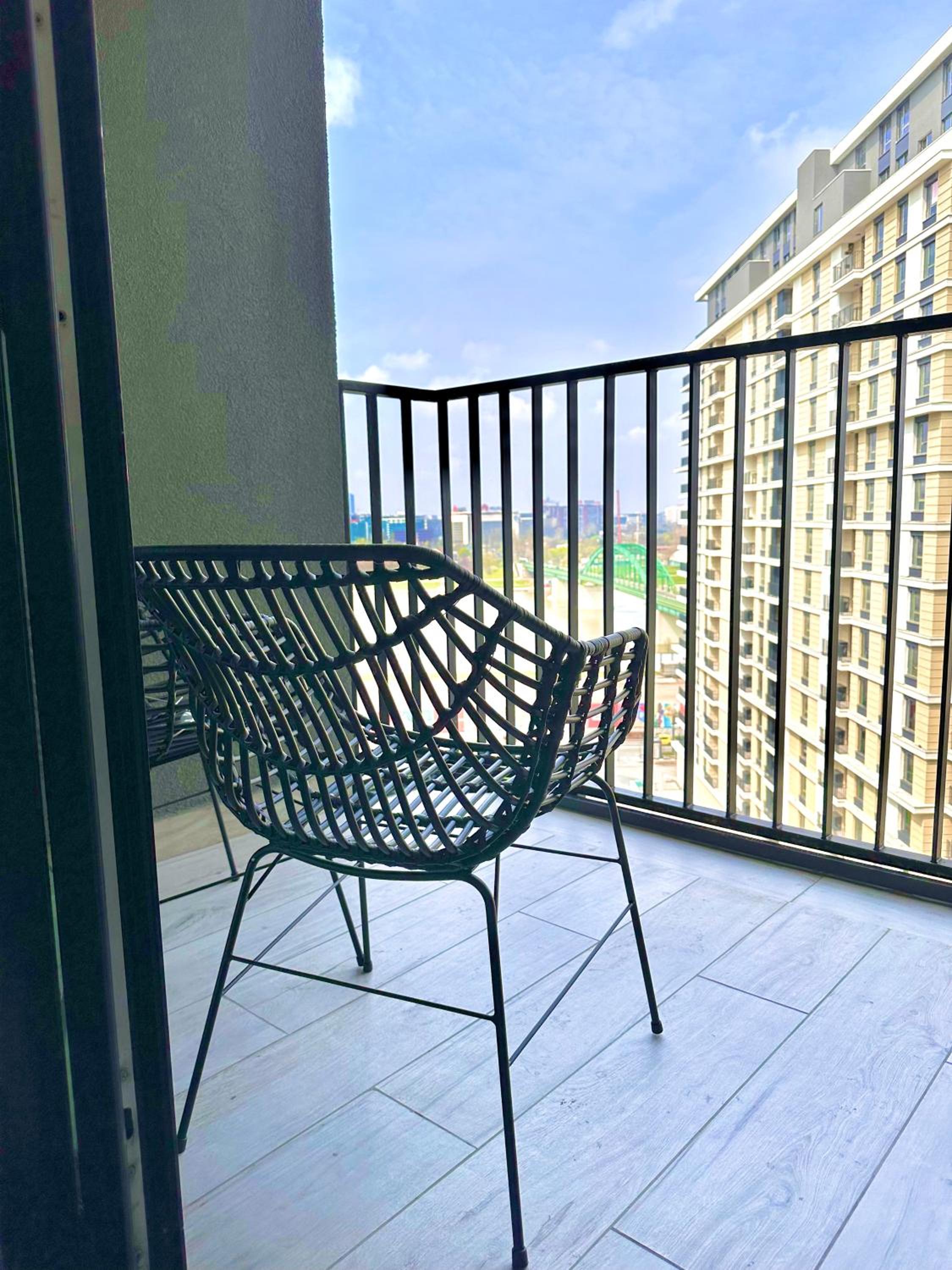 Apartman Grand BW view 4