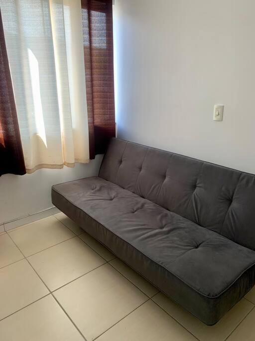 Apto 2 dorm com garagem