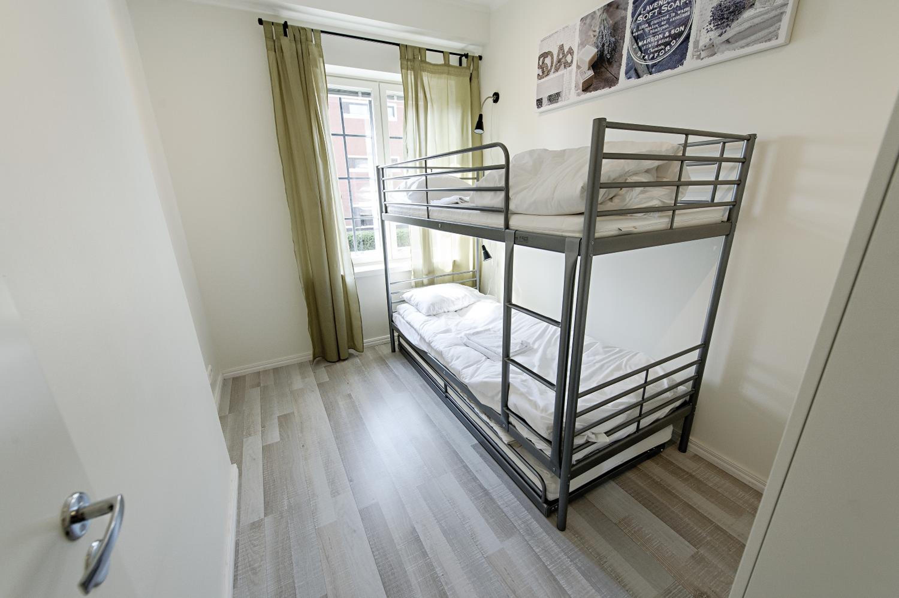 Townhouse Apartments