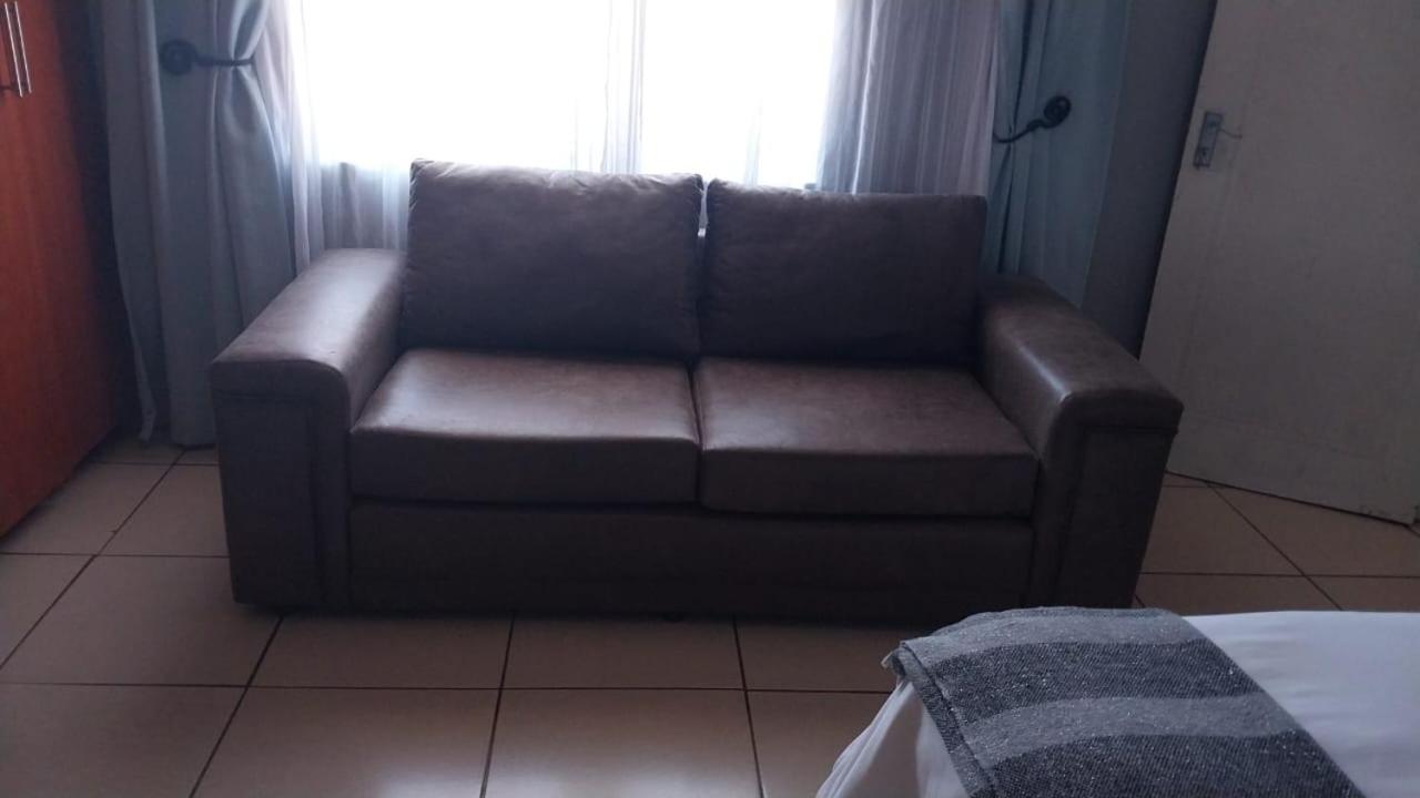 Monate BNB