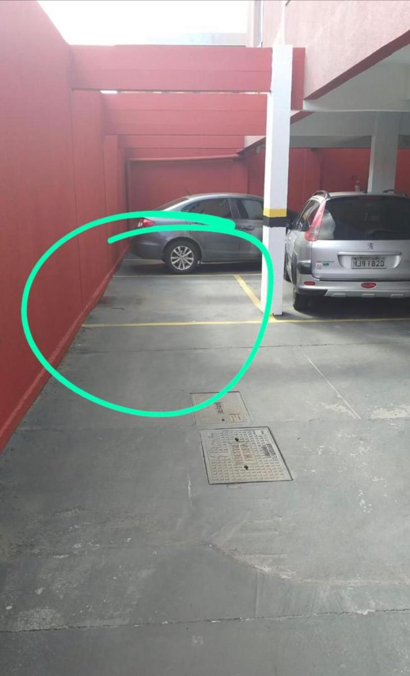 Apto 2 dorm com garagem