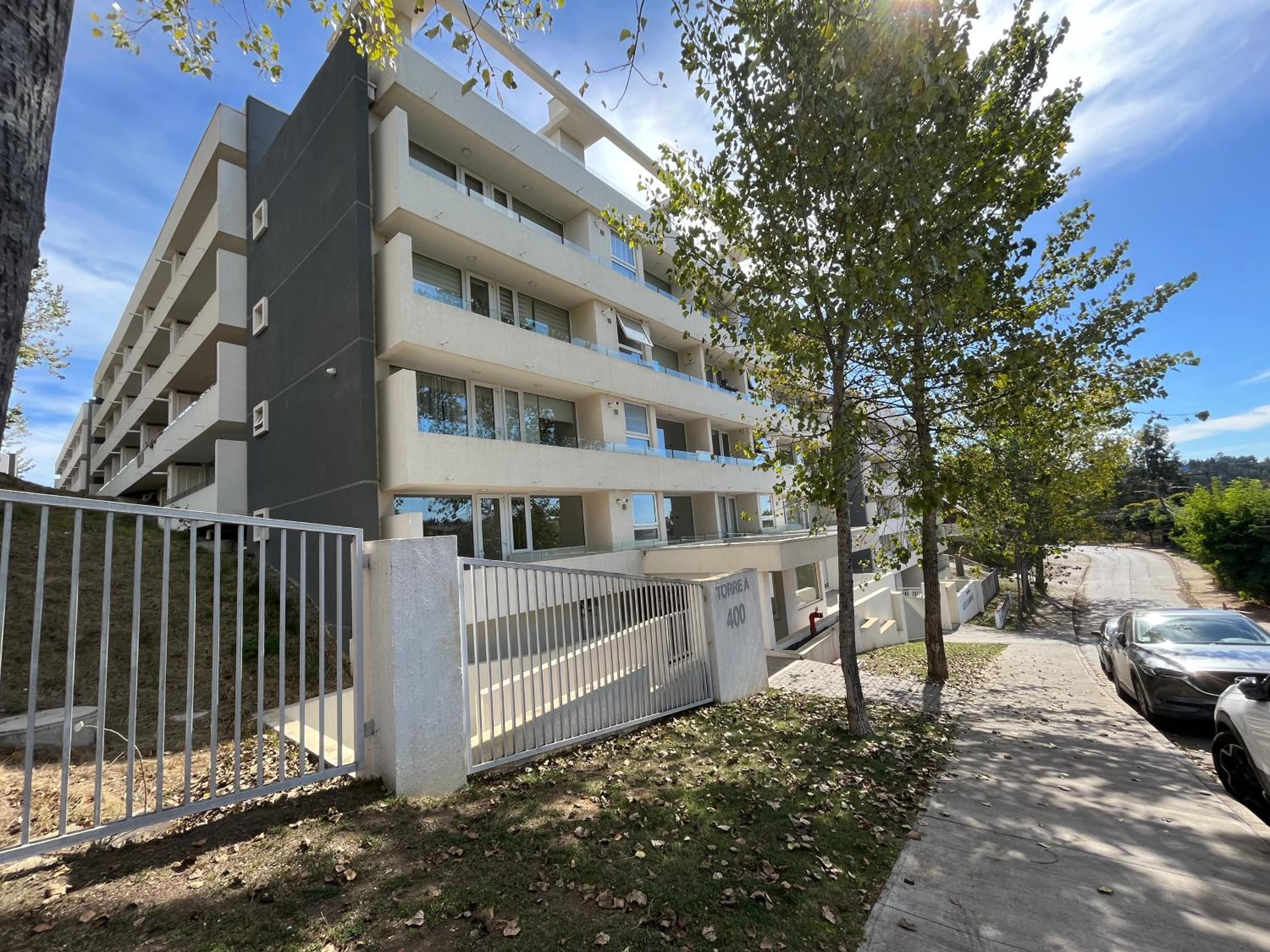 Hotel Departamento en exclusiva zona residencial de Concepción - Image 1