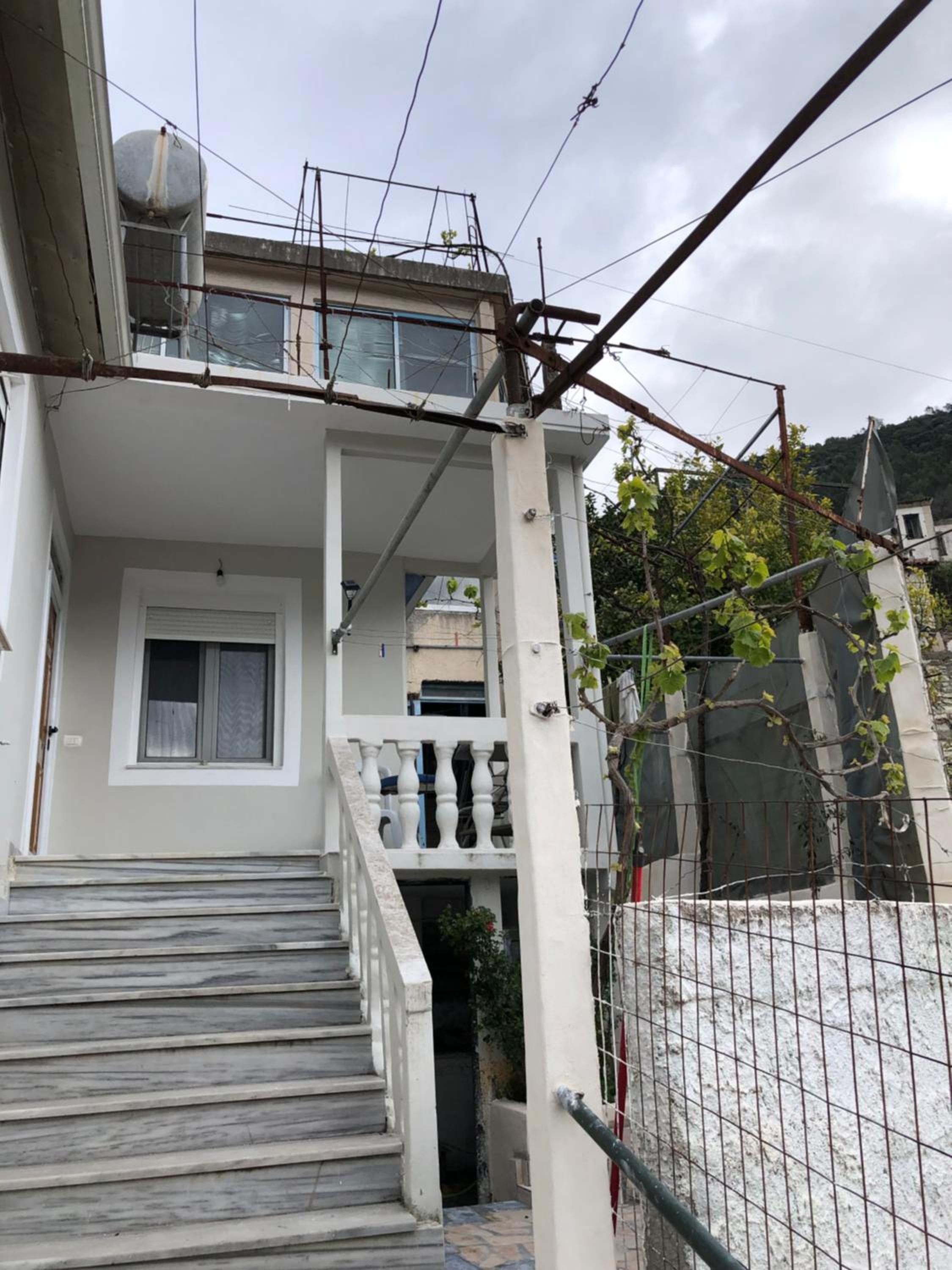 Lili's House