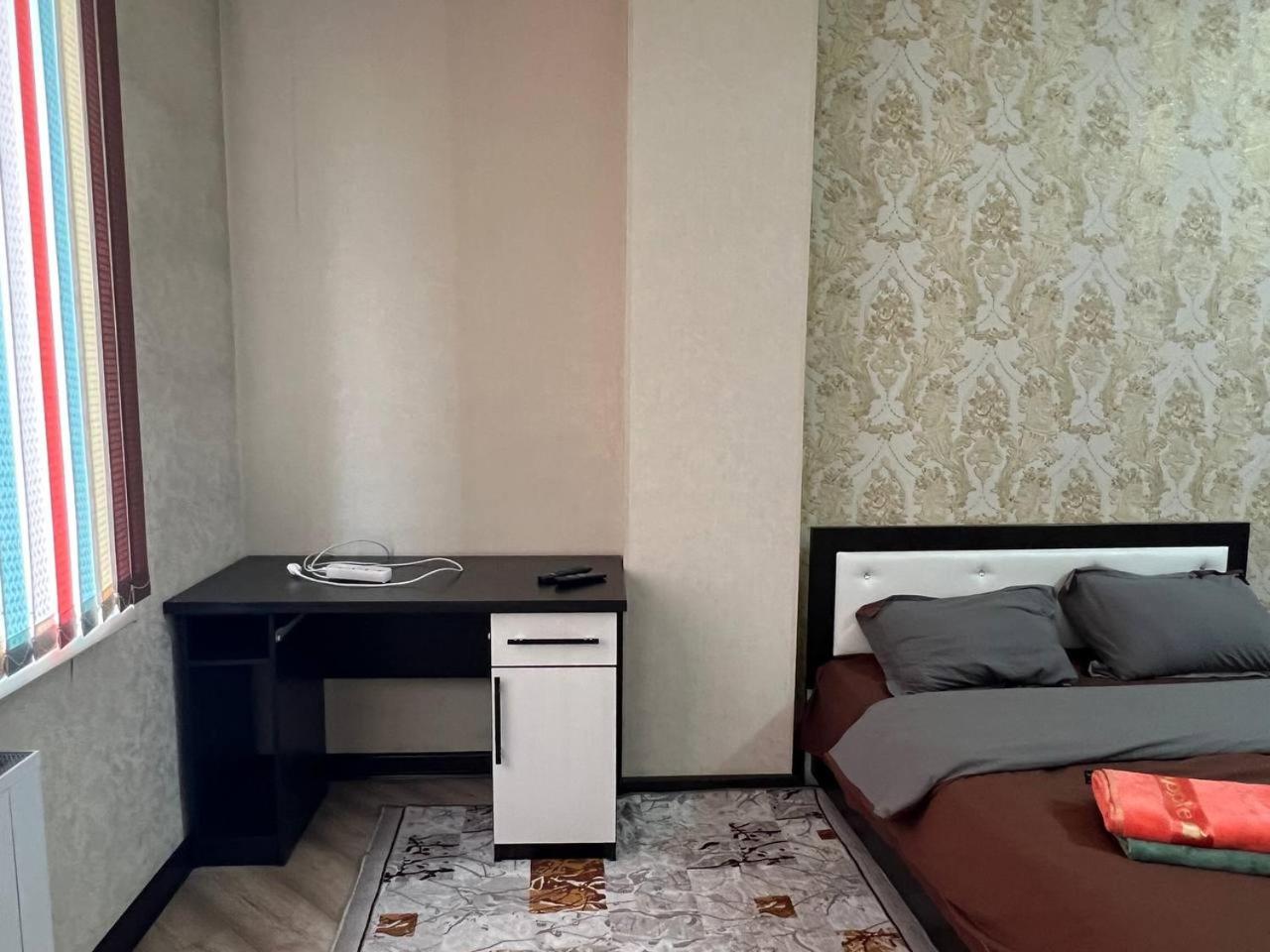 apartment on Turusbekova 13 view 2