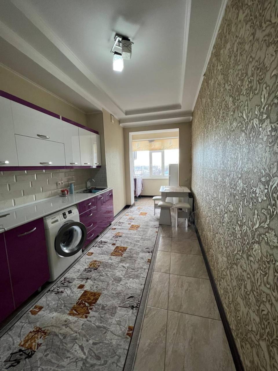 apartment on Turusbekova 13 view 5