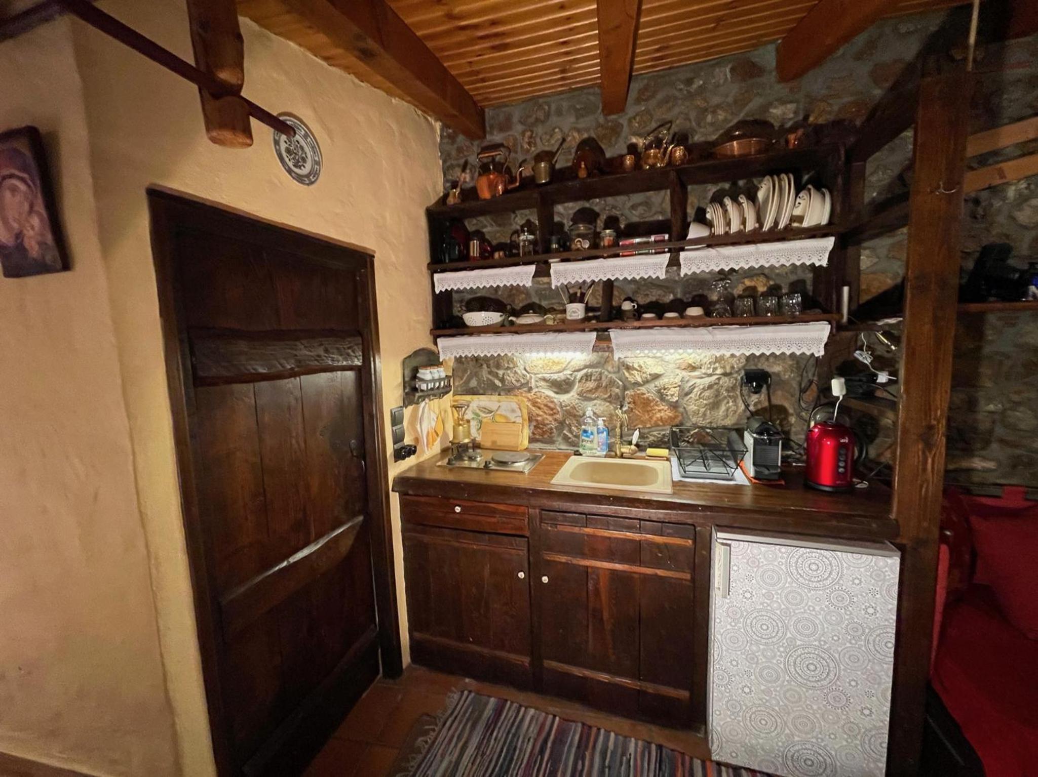 Agoriani Art Studio - Sweet little cottage photo 3