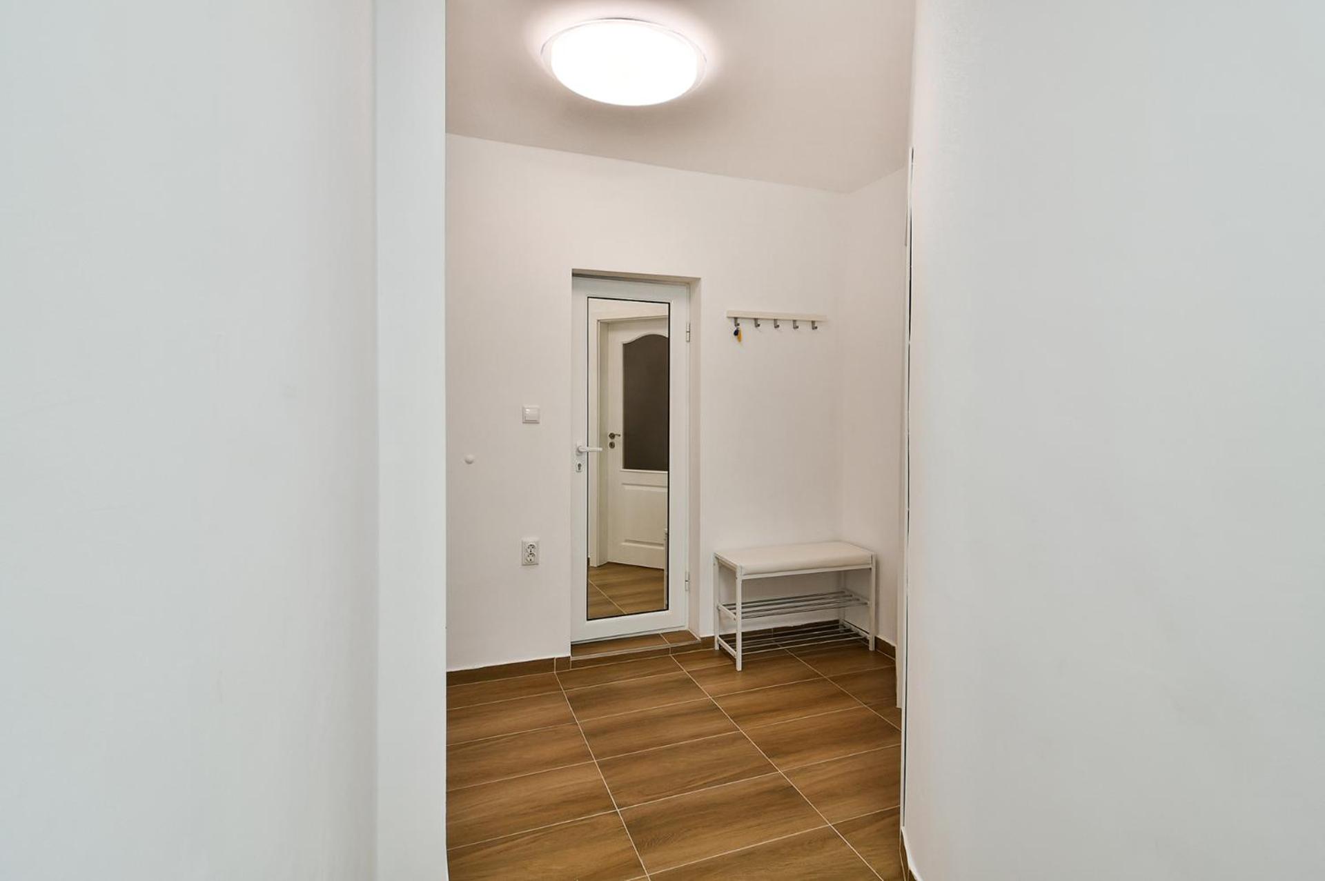 Central 3BR with parking nearby Opera