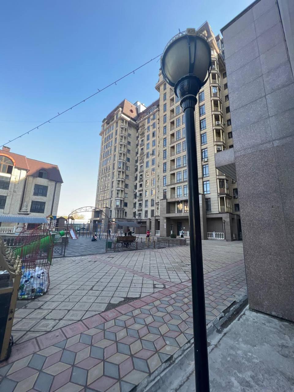 3-room apartment Diamond city on Mukaya Elebaeva 2 view 3