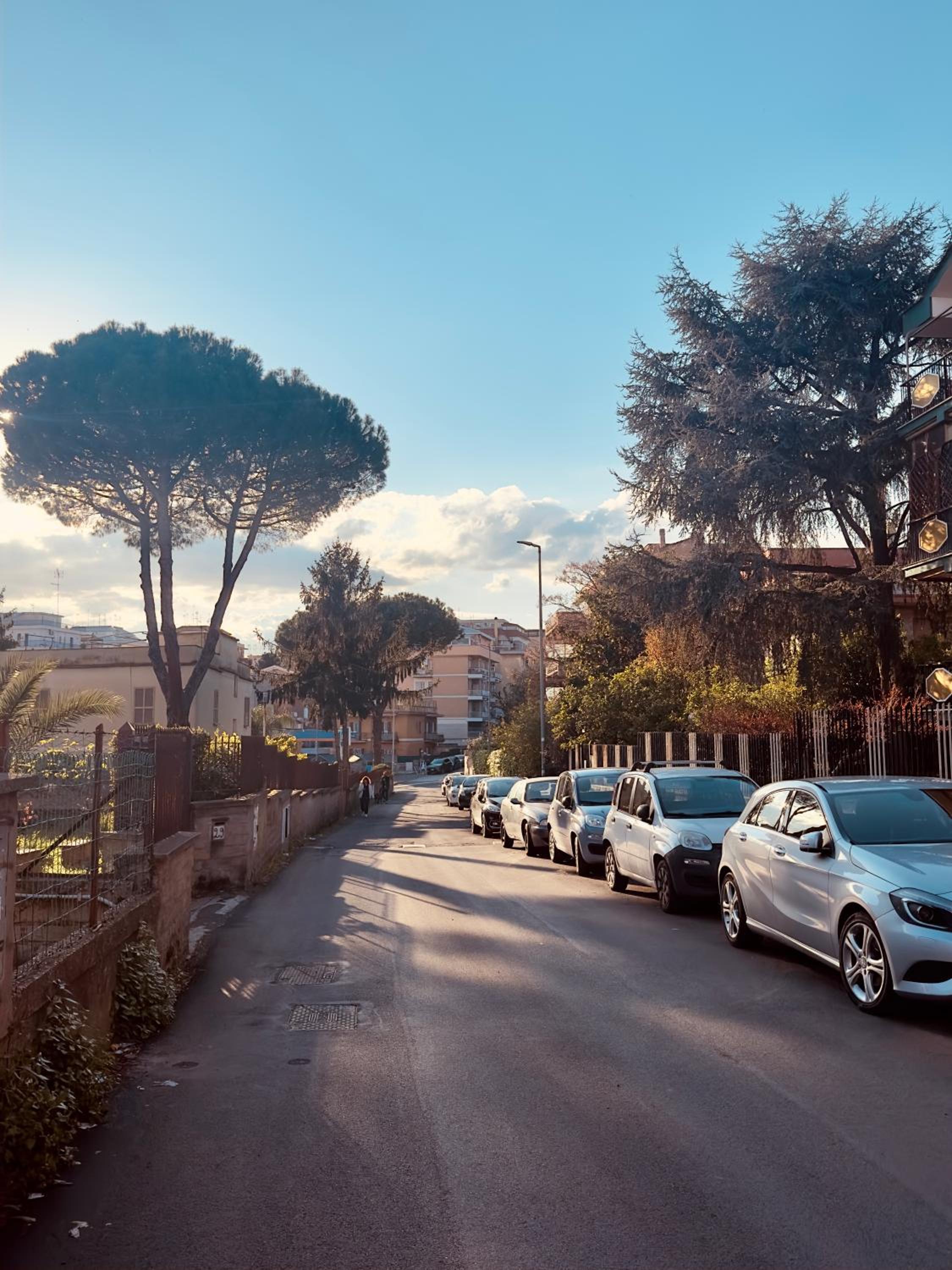 Gemelli-San Pietro-Trastevere-casa con posto auto