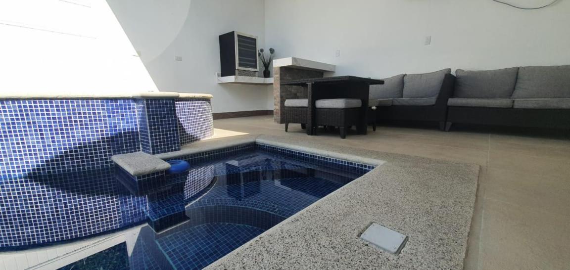 Casa de playa Herradura con piscina y jacuzzi