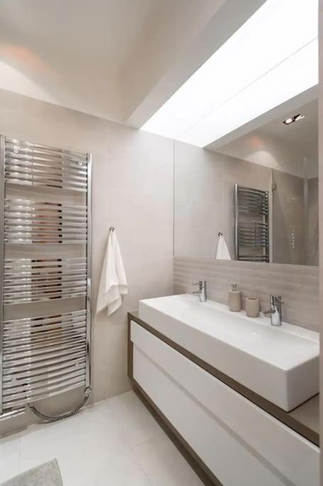 Modern Apartment Old Town Prague