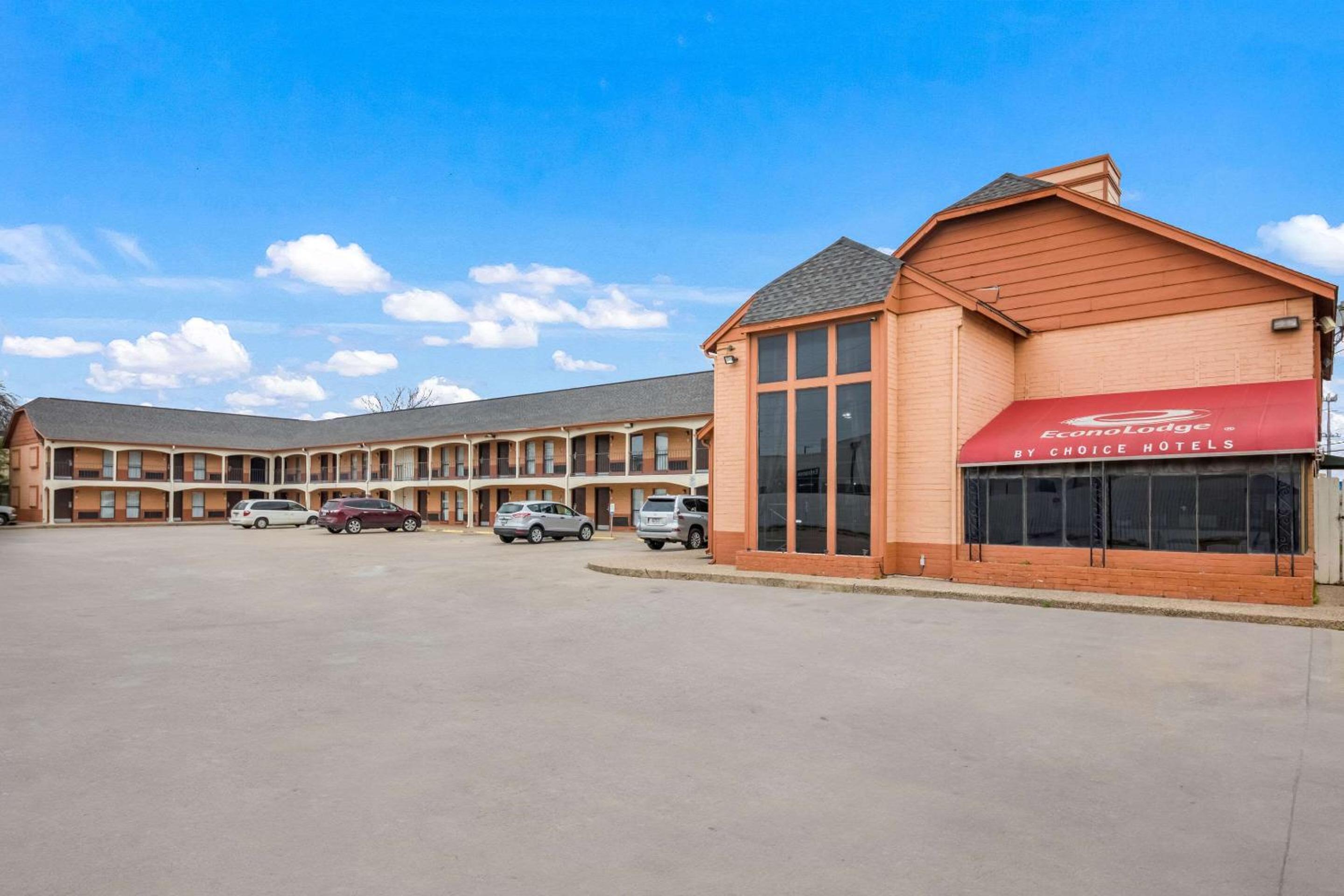 Econo Lodge Austin North near The Domain view 2