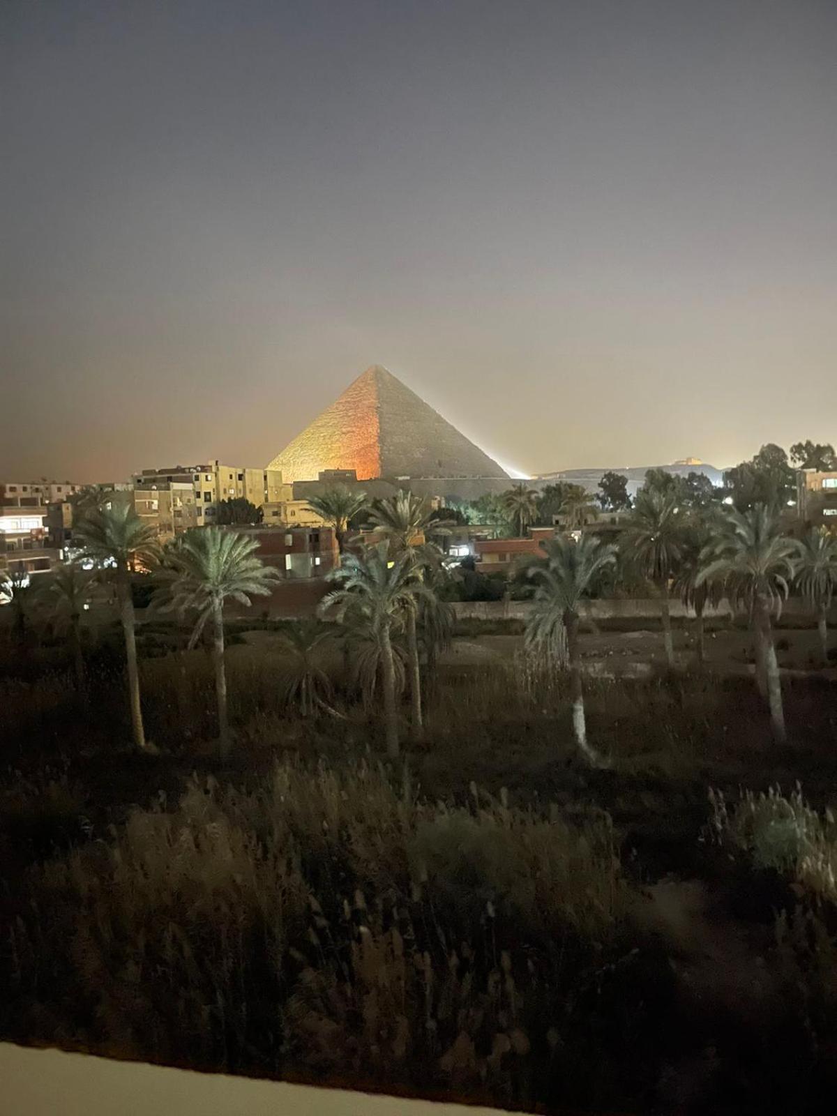 King Cheops Inn - Pyramid View