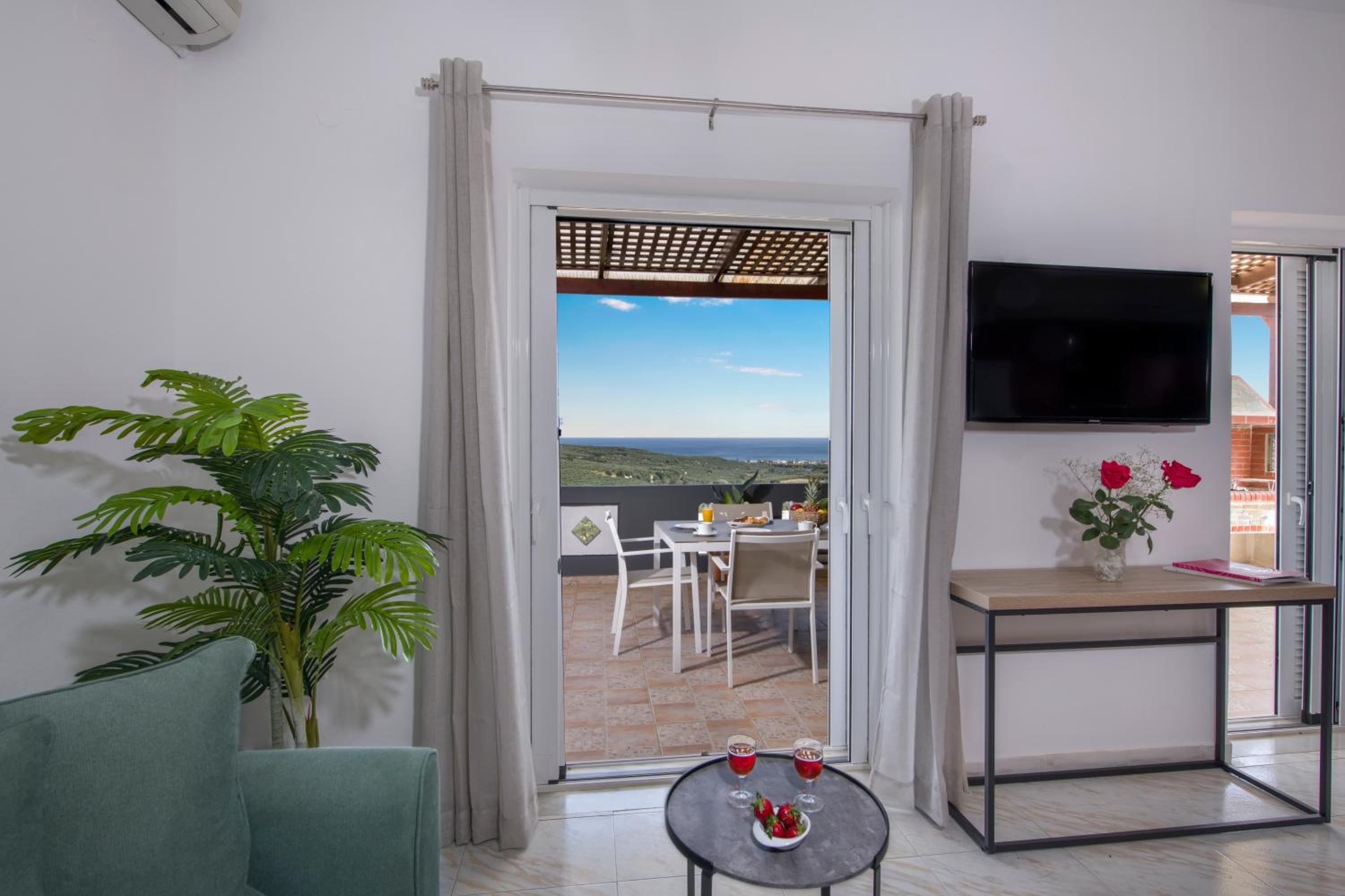 Marakas Winery Family House