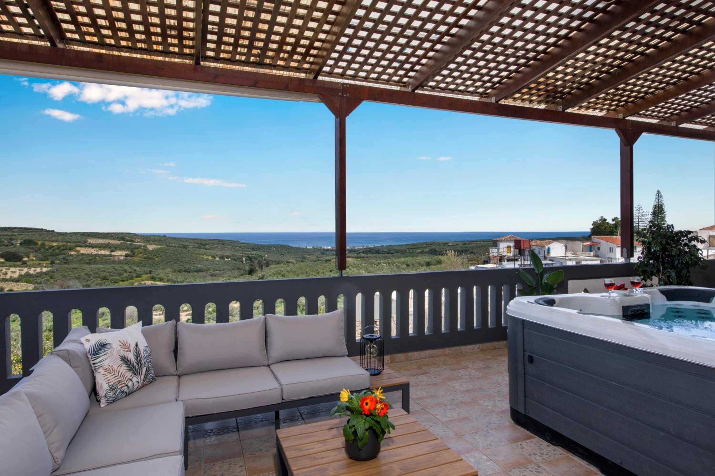 Marakas Winery Family House