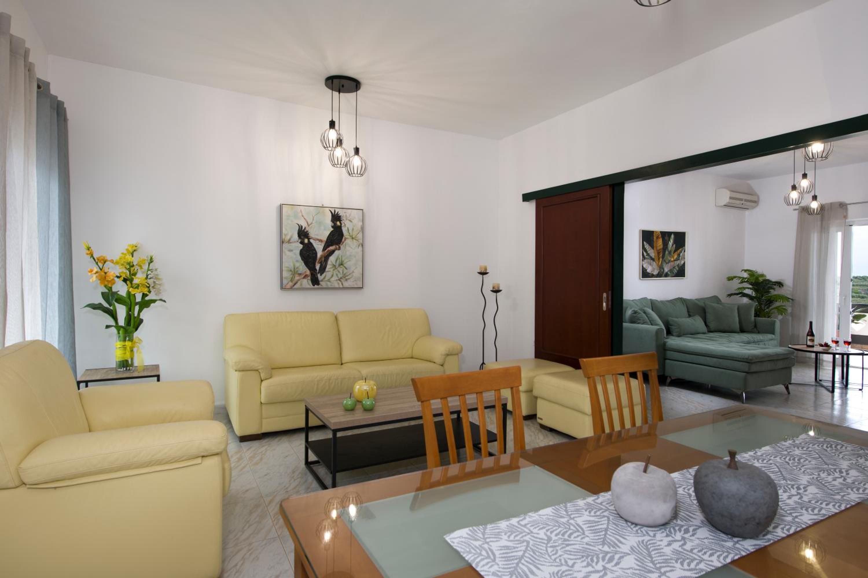 Marakas Winery Family House