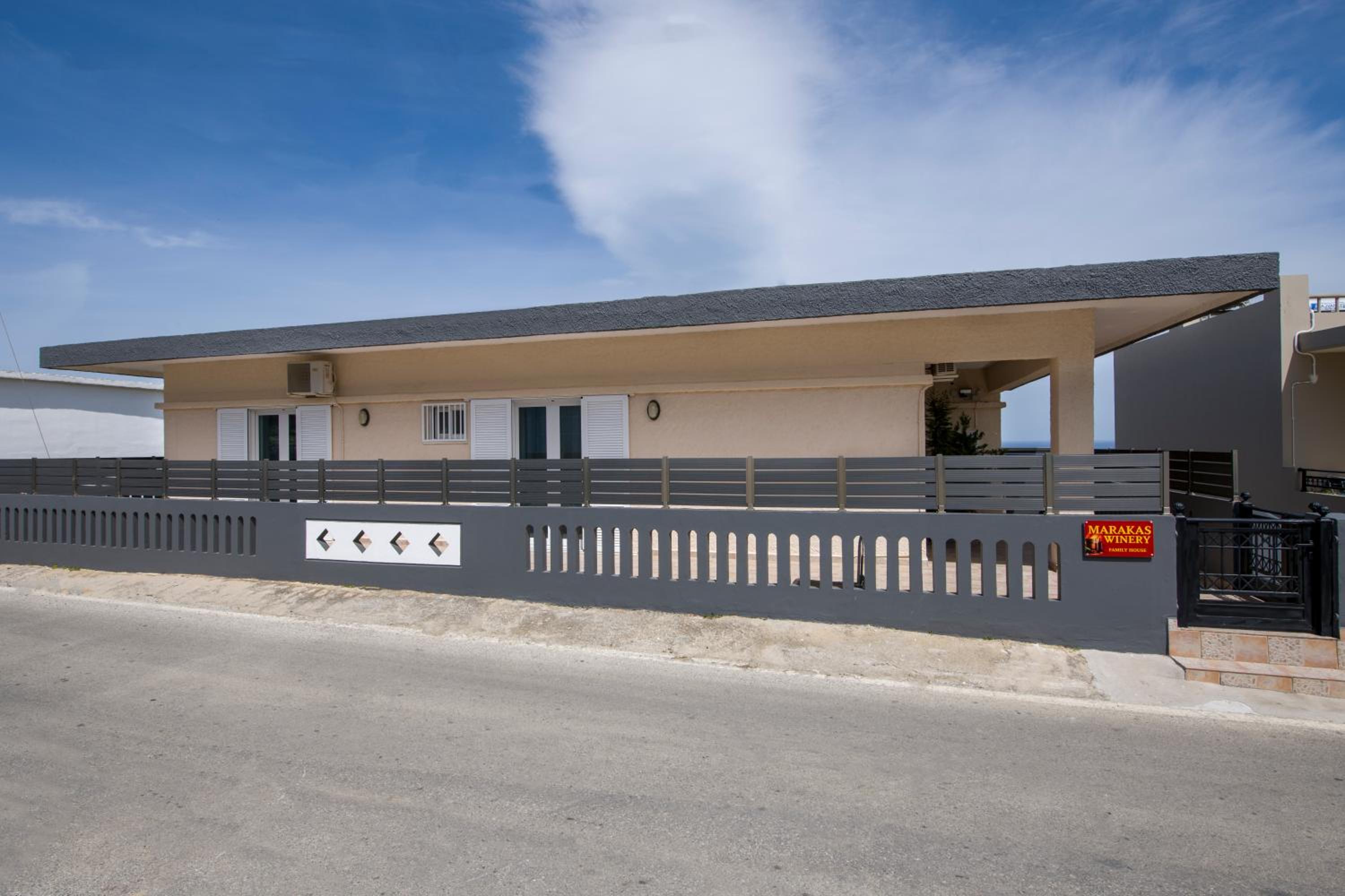 Marakas Winery Family House
