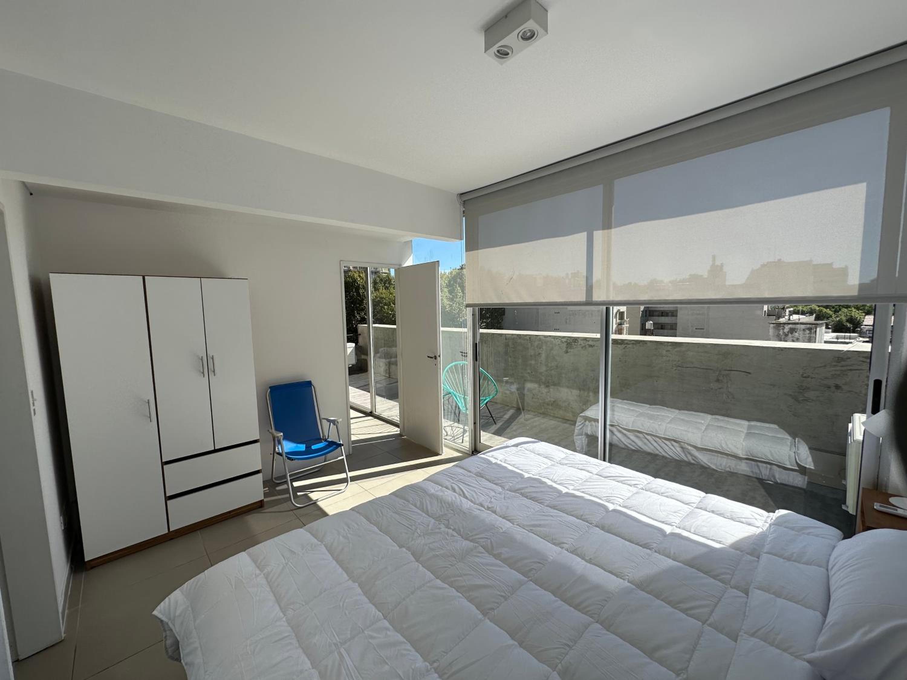 Modern Spacious & Sunny Apartment in Palermo