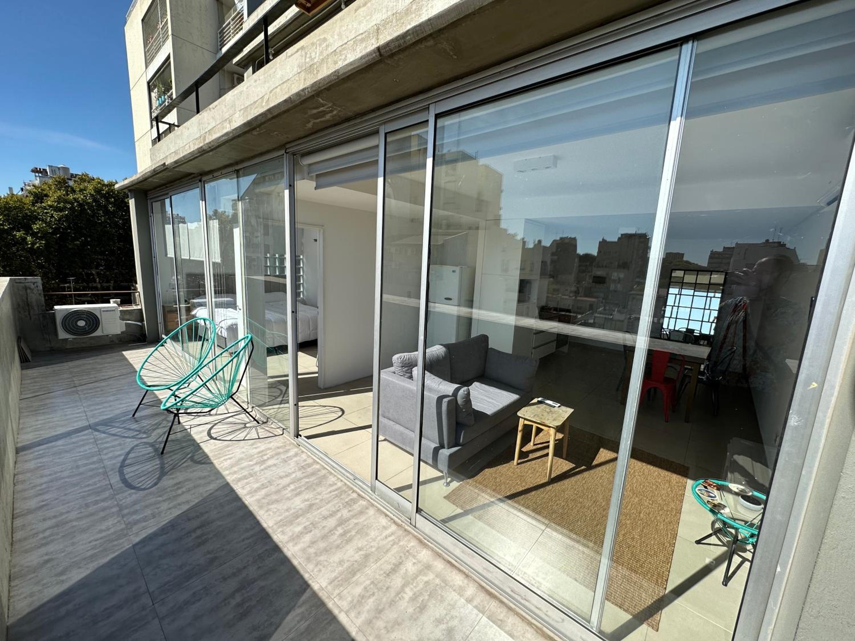 Modern Spacious & Sunny Apartment in Palermo