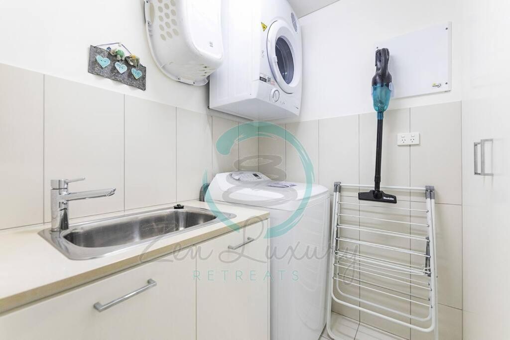 ZEN Crown Towers 3-BR Luxury Pad