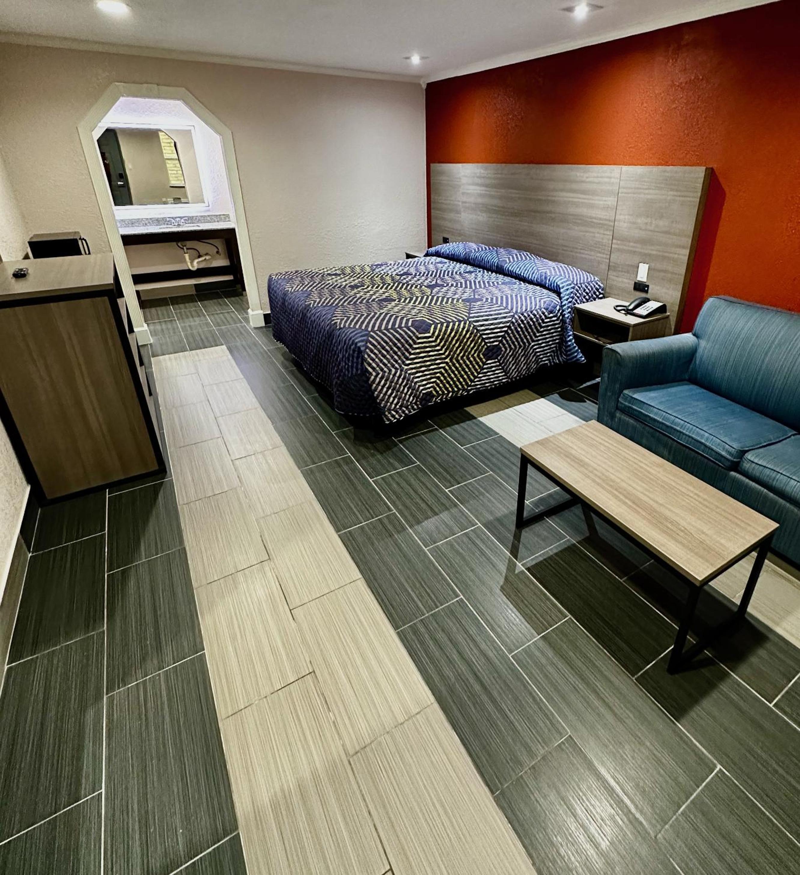 Hollywood INN - Downtown Houston