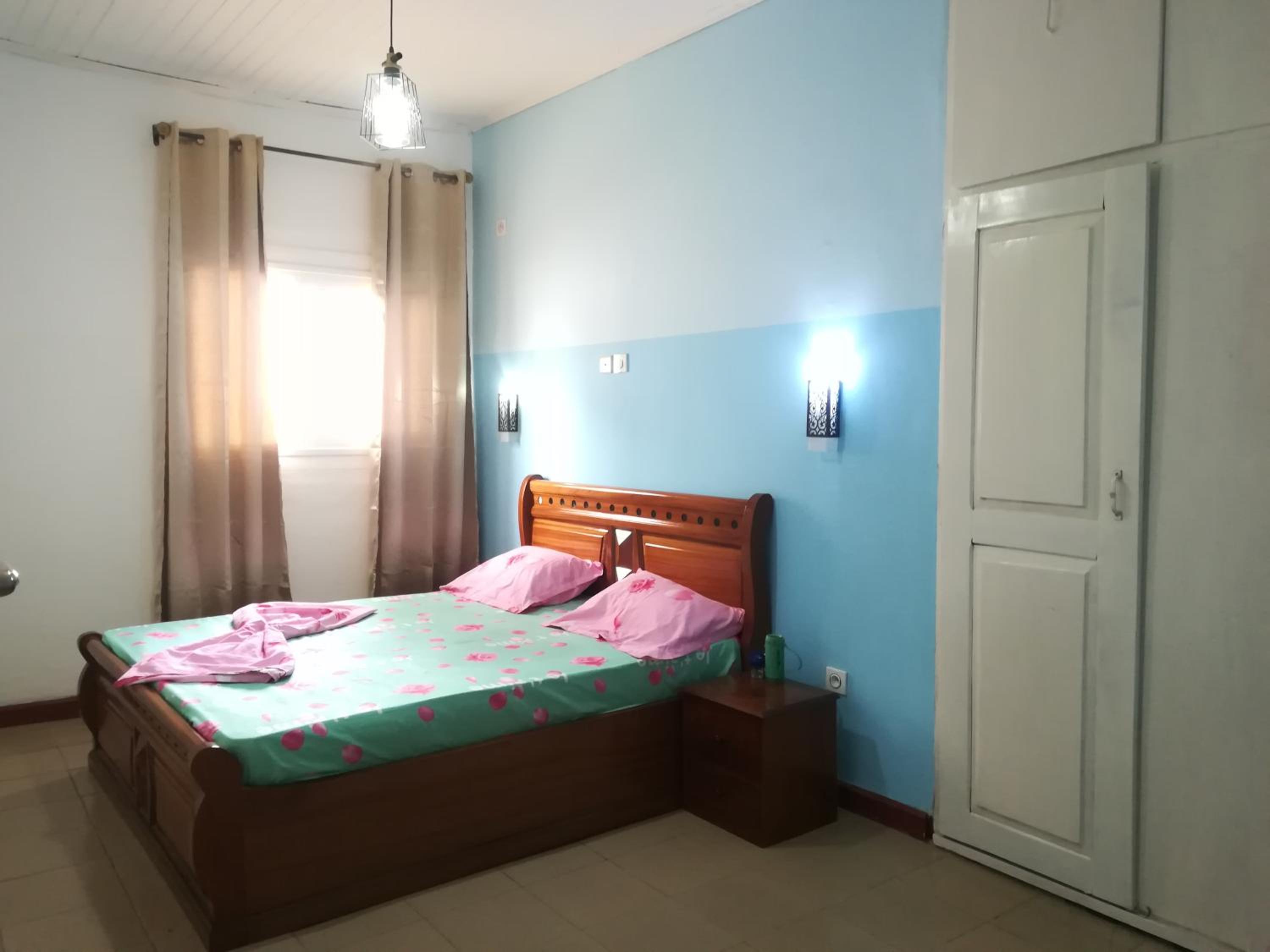 Appartement meublé 3 chambres Yaoundé Anguissa