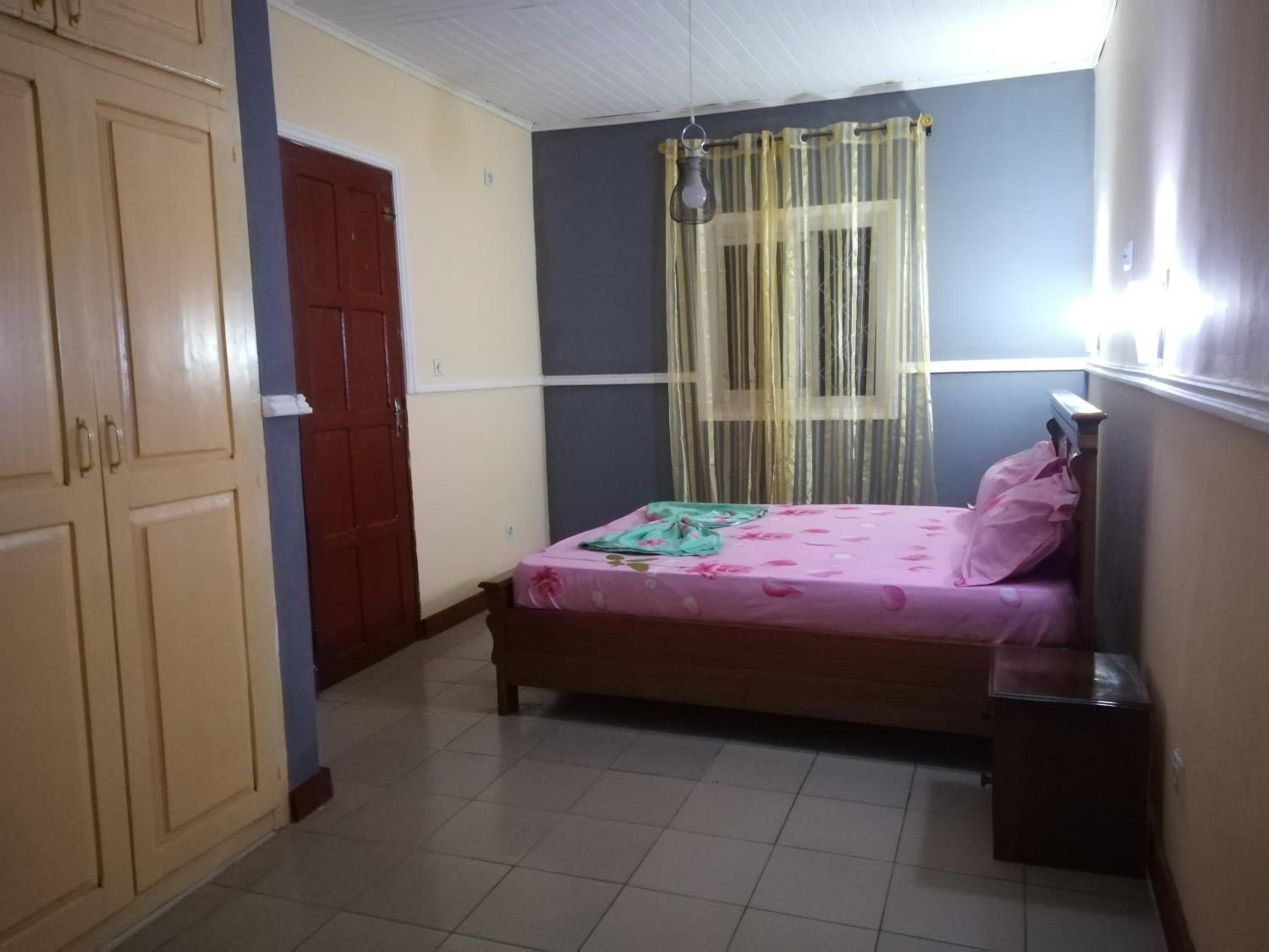 Appartement meublé 3 chambres Yaoundé Anguissa