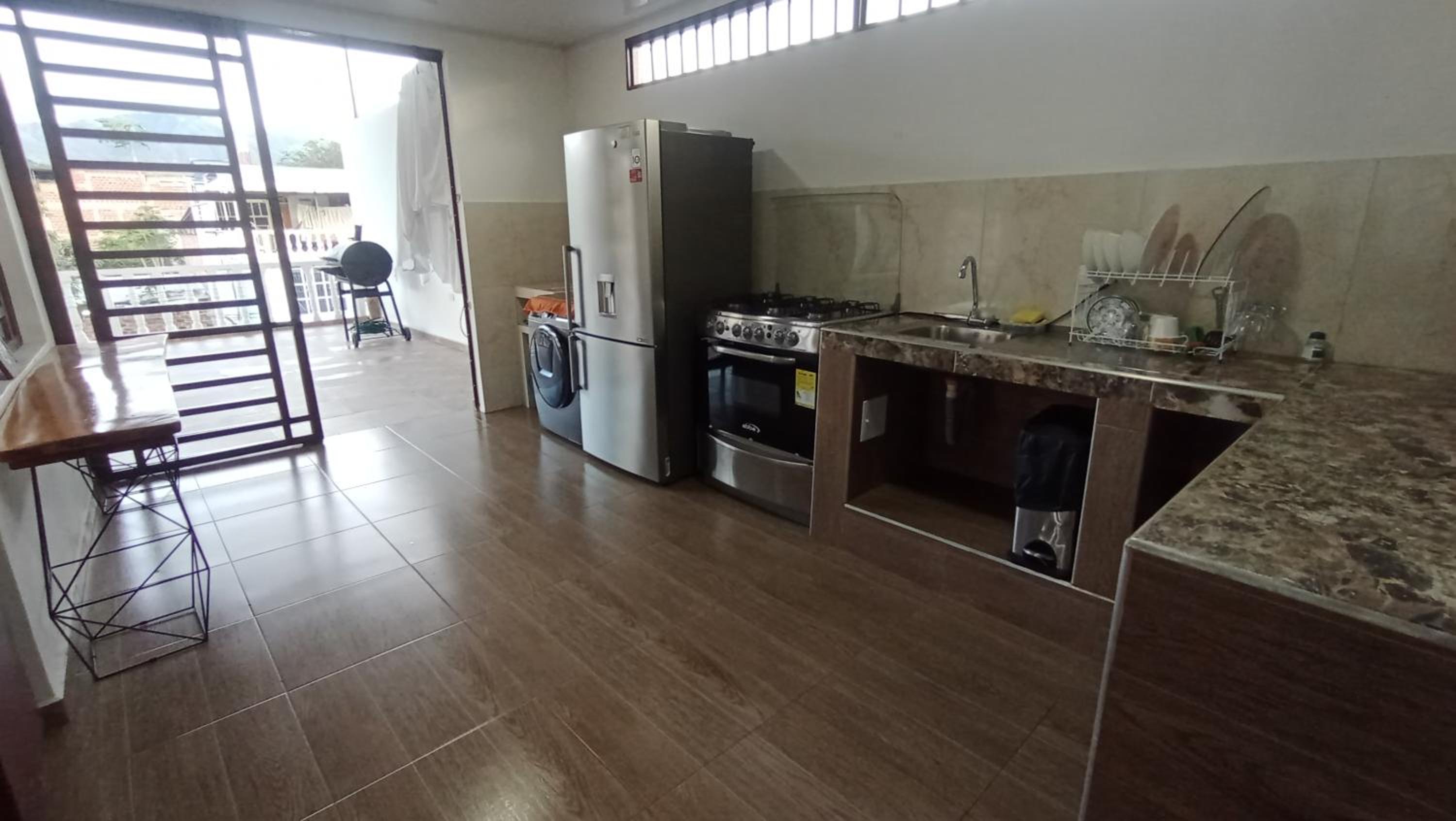 Apartamento Fresco con Terraza-tipo loft