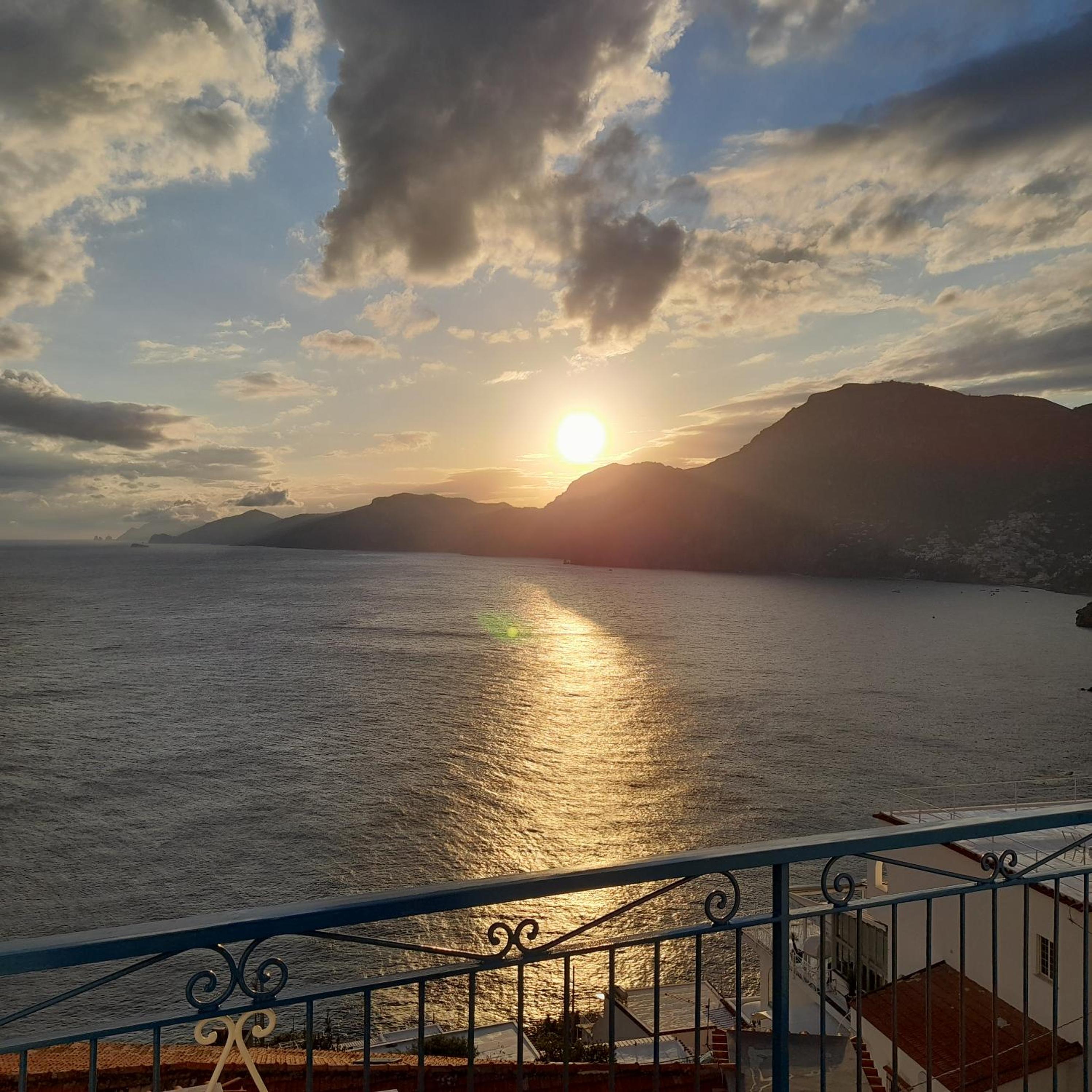 Mimì Junior home, central sea view apartment photo 5