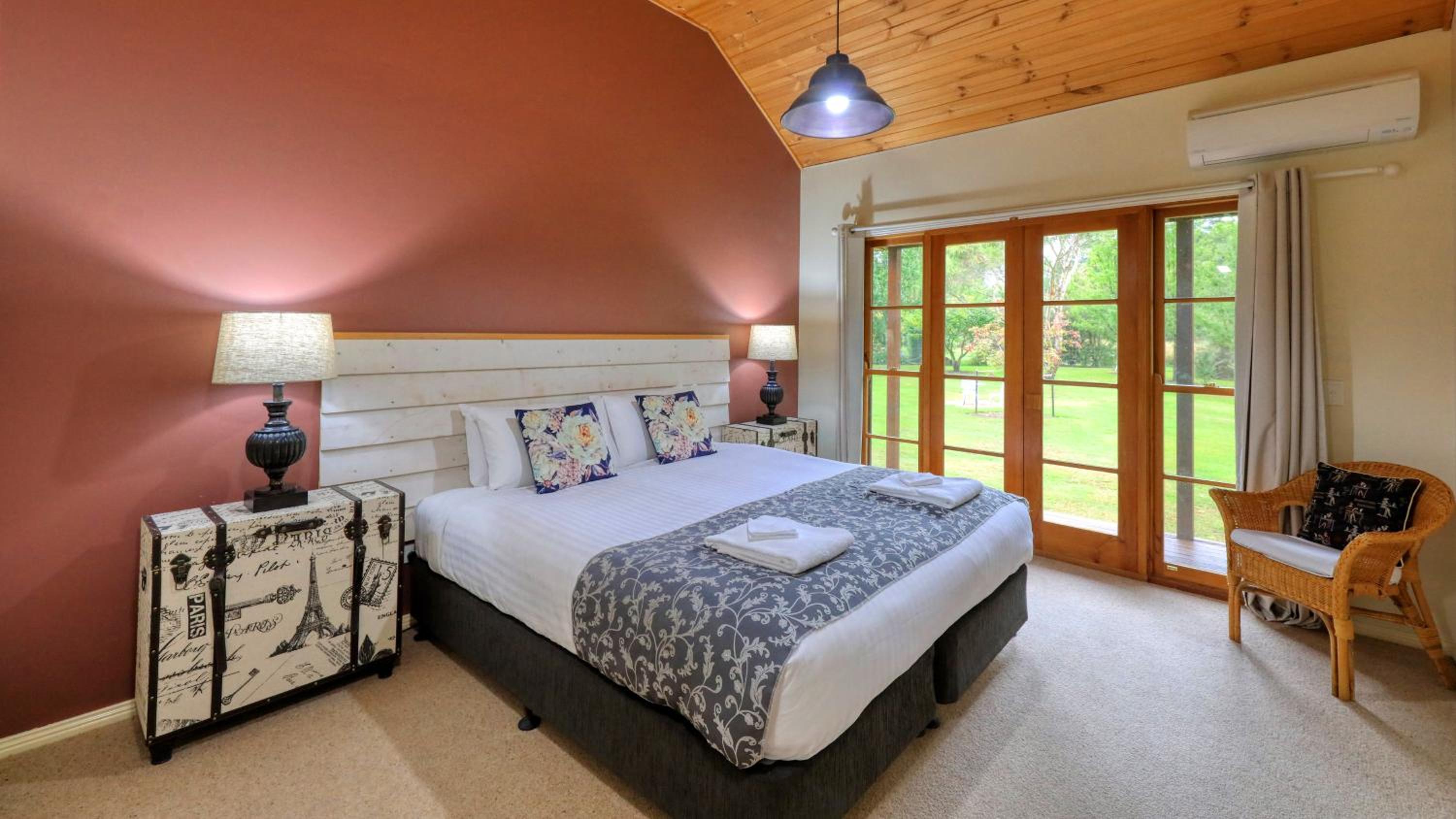 Beechworth Cedar Cottages