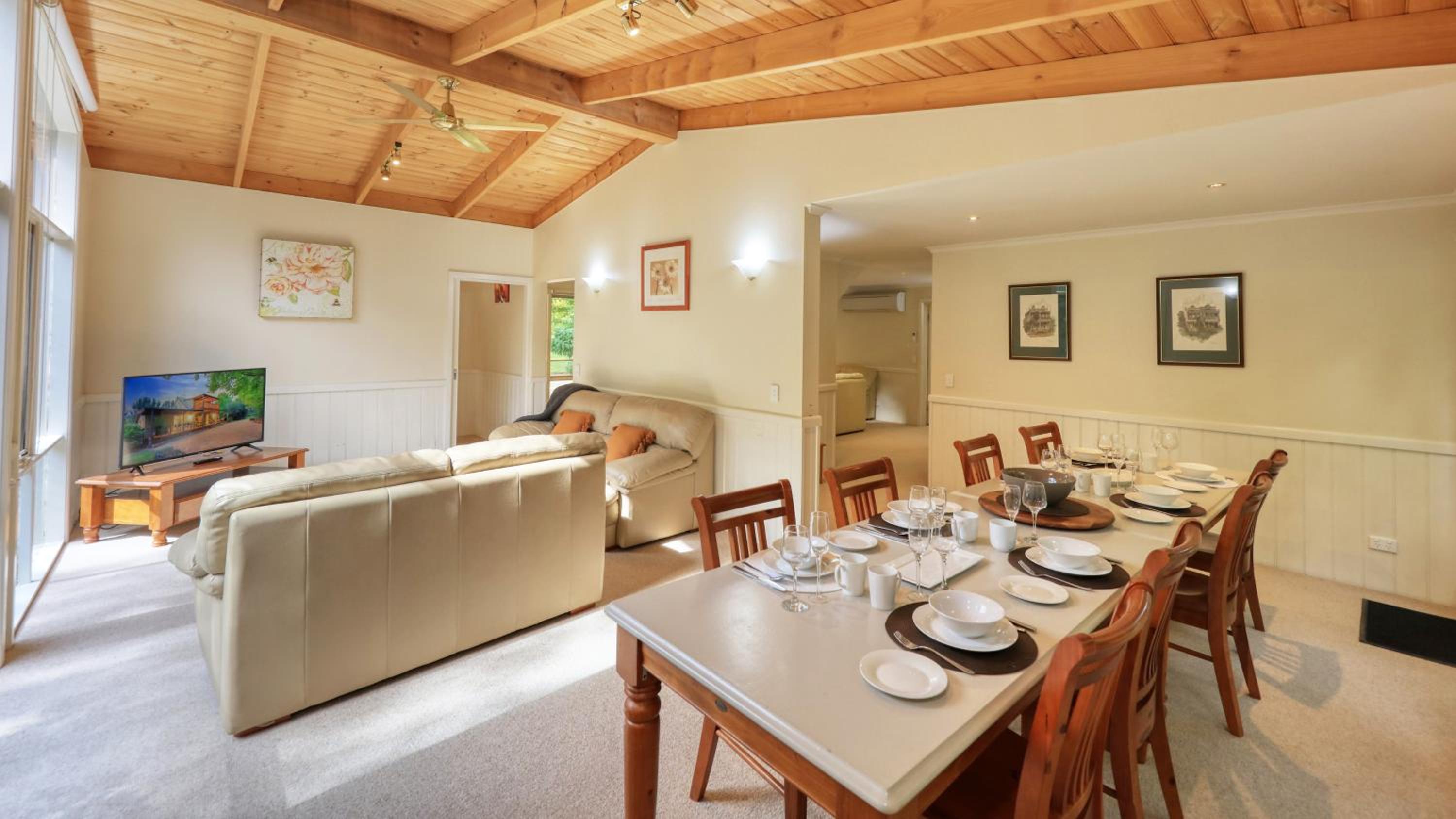 Beechworth Cedar Cottages