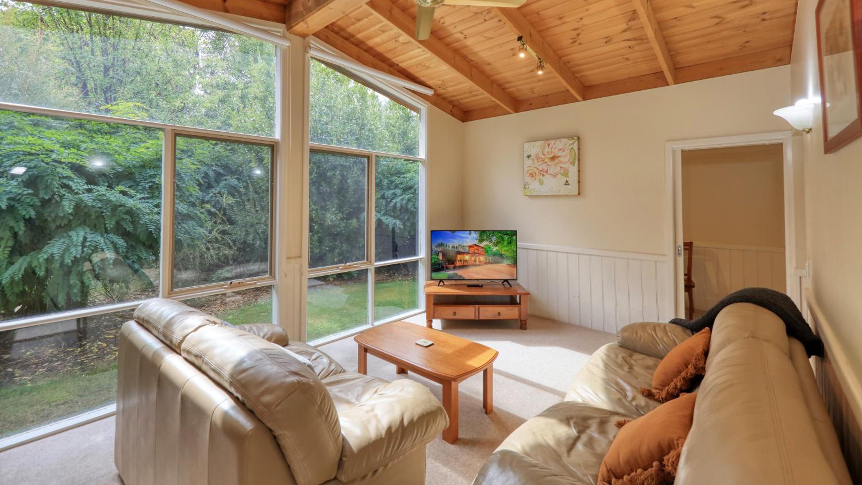 Beechworth Cedar Cottages