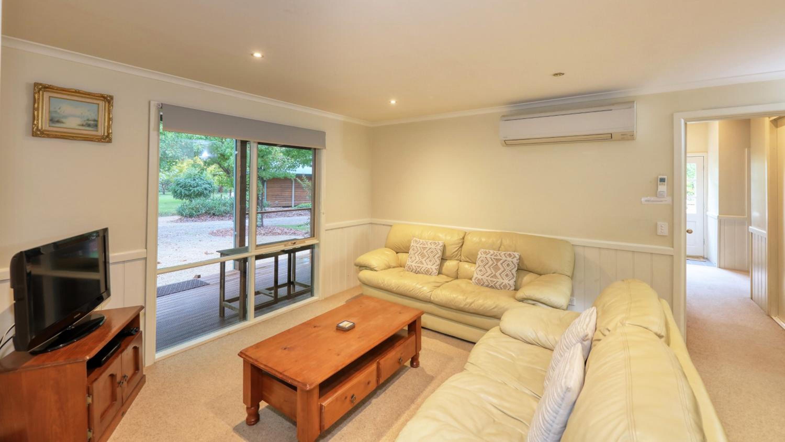 Beechworth Cedar Cottages