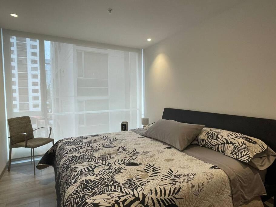 SPECTACULAR SUITE