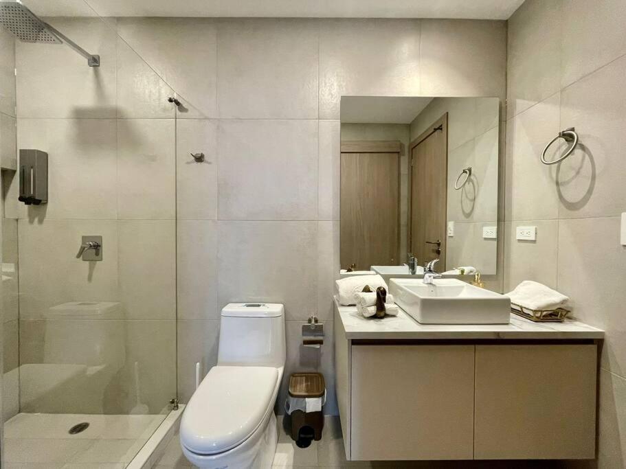 SPECTACULAR SUITE