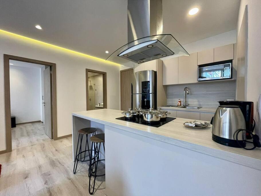 SPECTACULAR SUITE