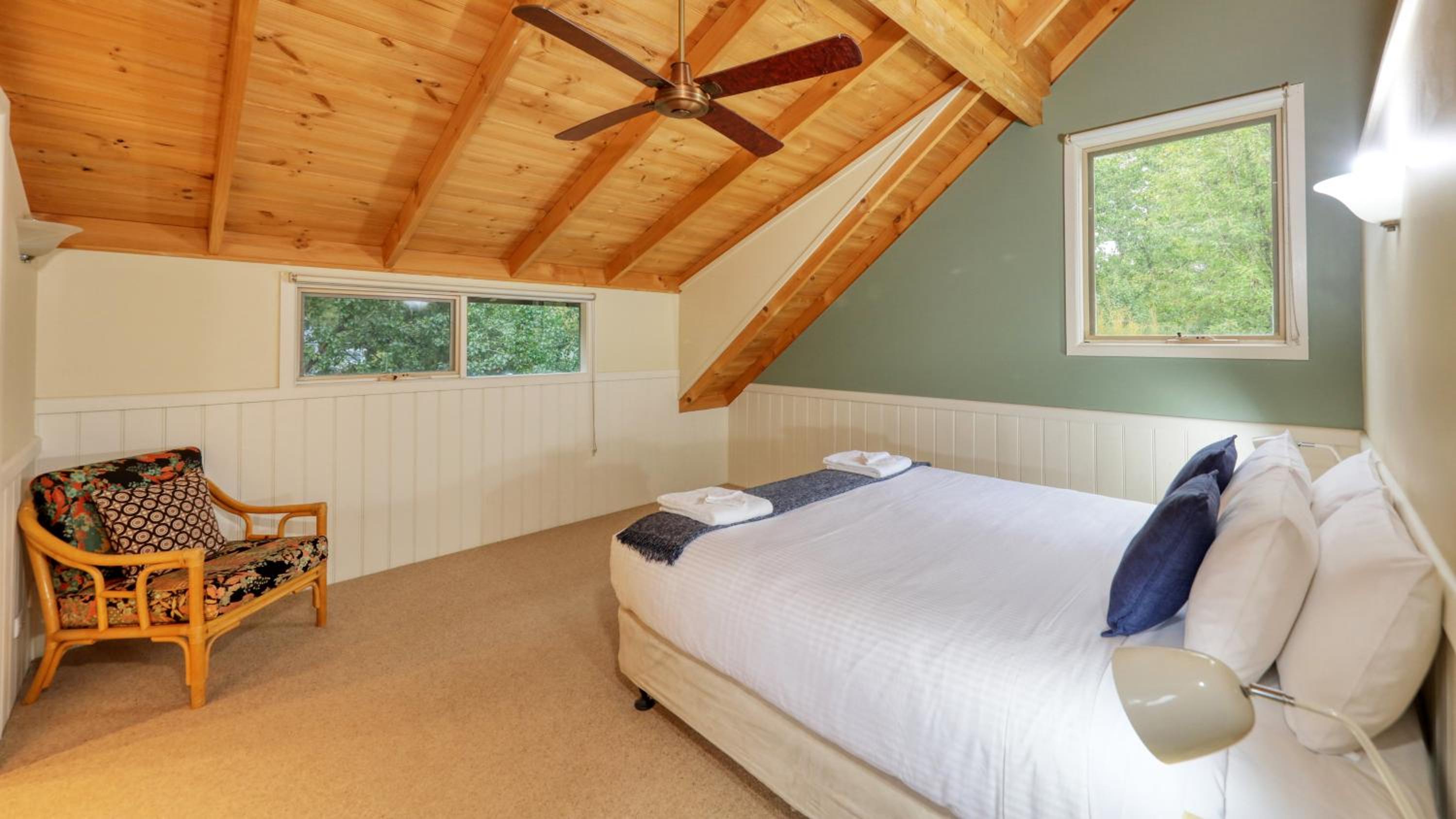 Beechworth Cedar Cottages