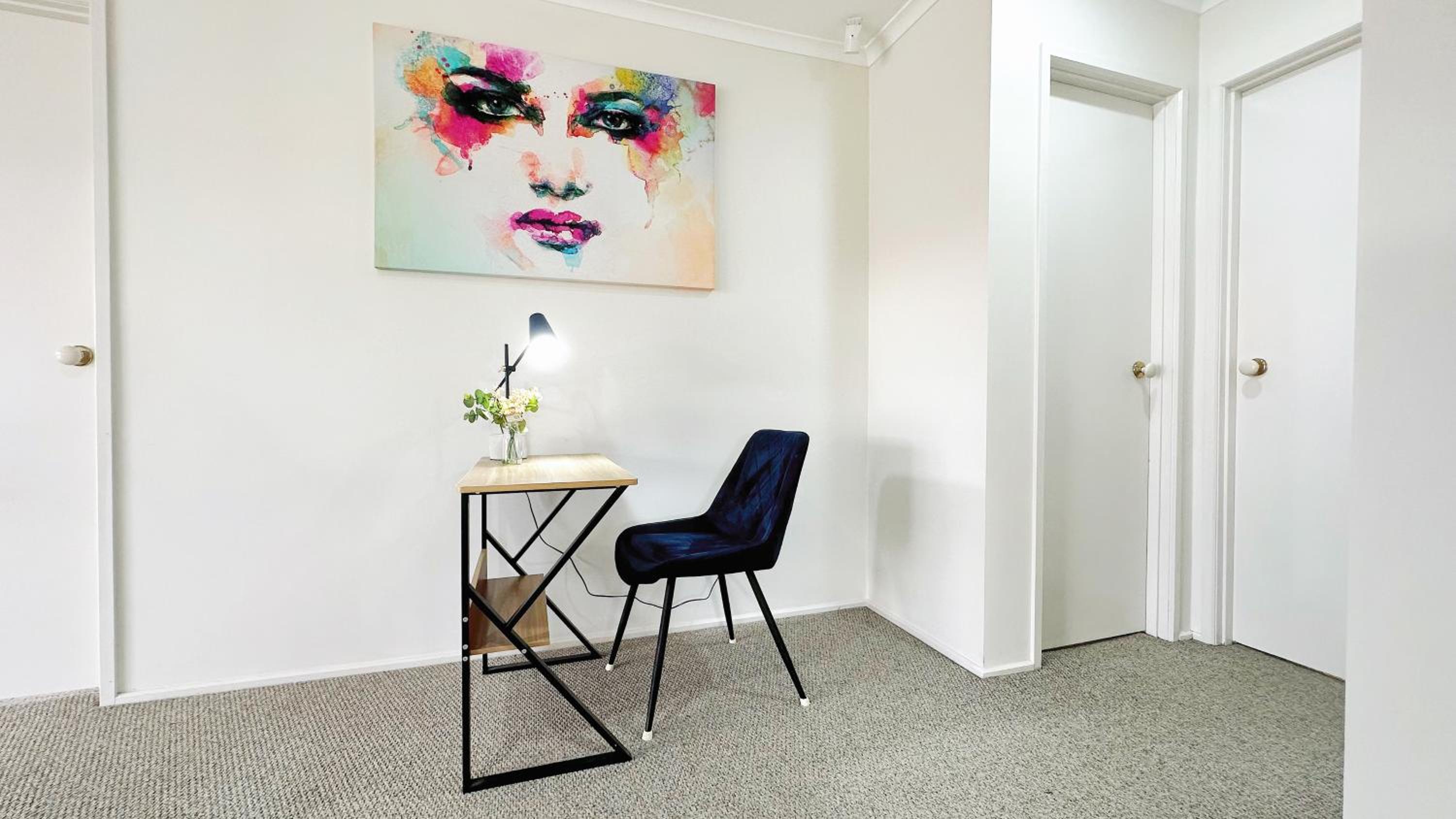 Near Airport and Easy to Melbourne CBD by GoodLive