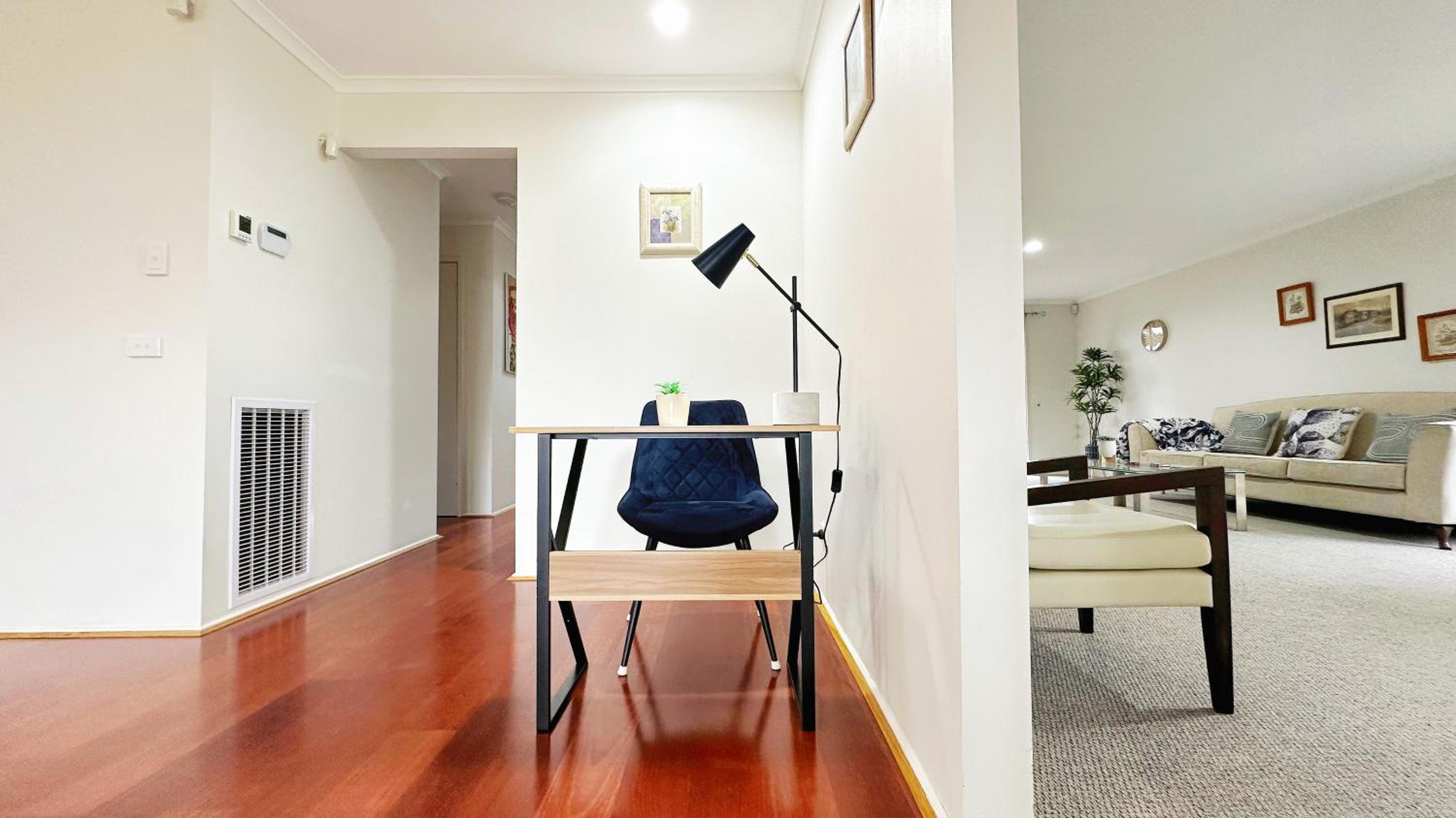 Near Airport and Easy to Melbourne CBD by GoodLive