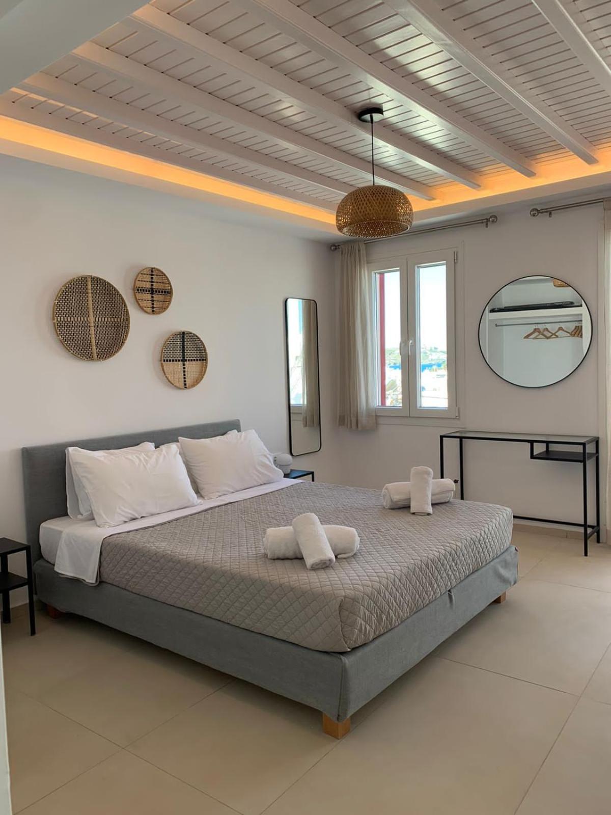 The Lavish Suite