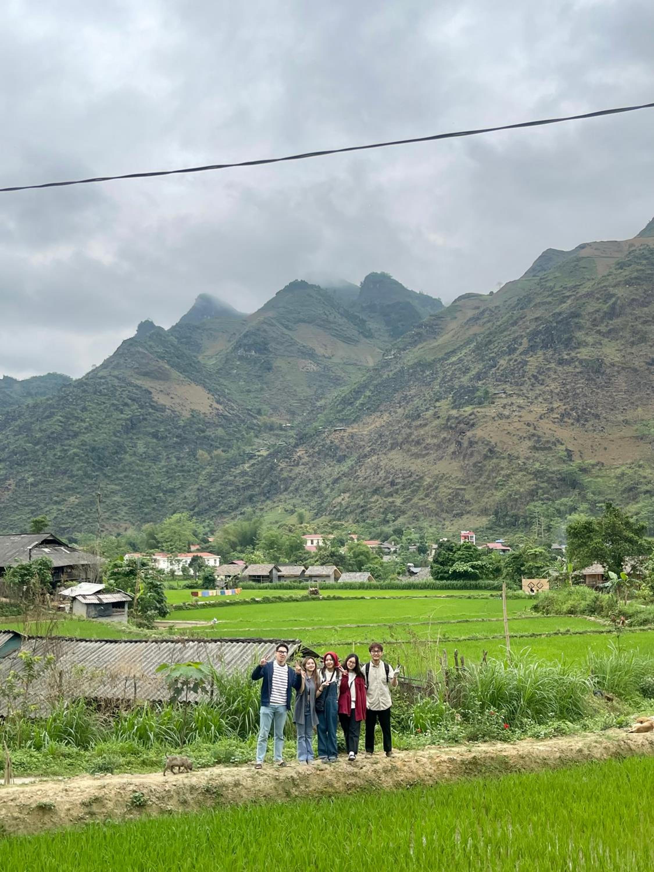 Du Gia Field View Homestay