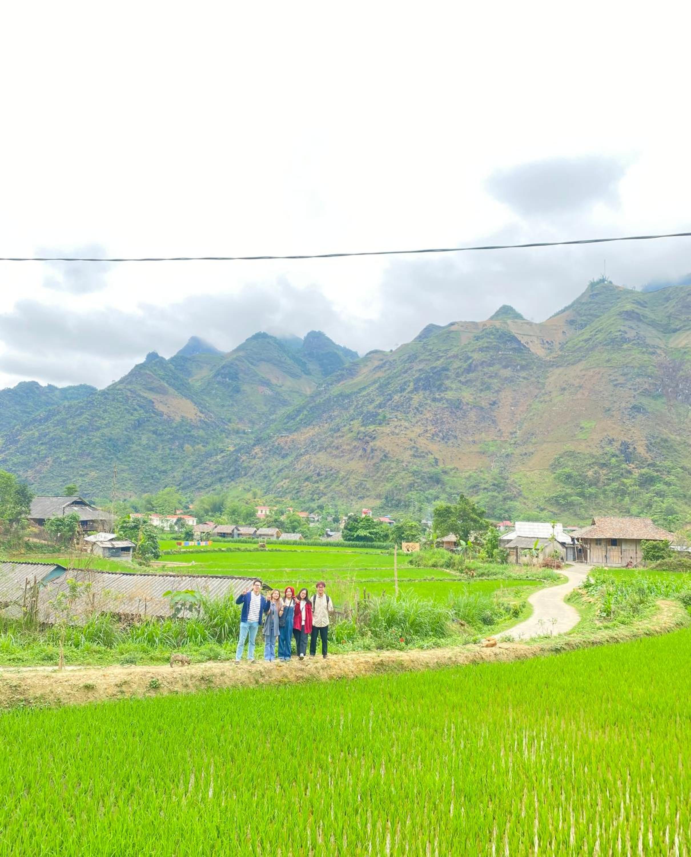 Du Gia Field View Homestay