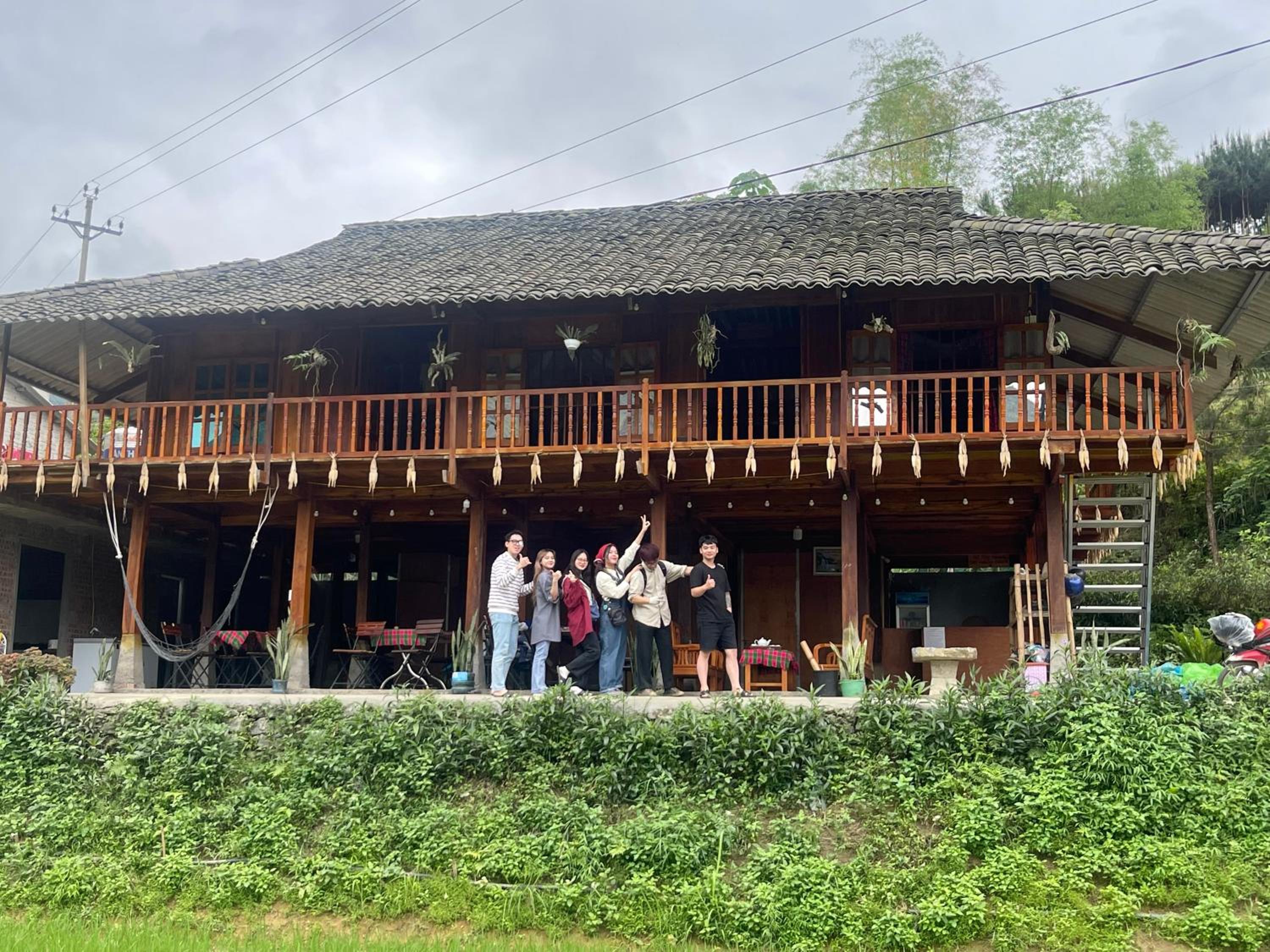 Du Gia Field View Homestay