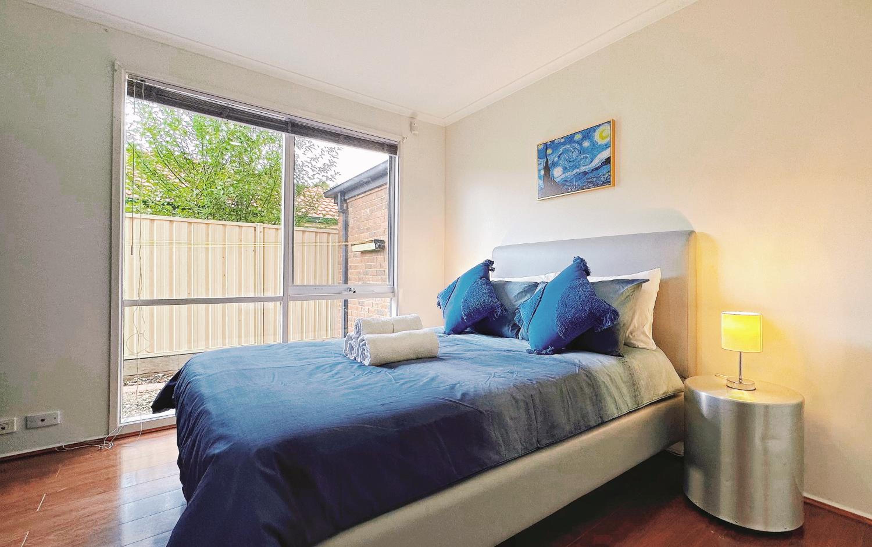 Near Airport and Easy to Melbourne CBD by GoodLive