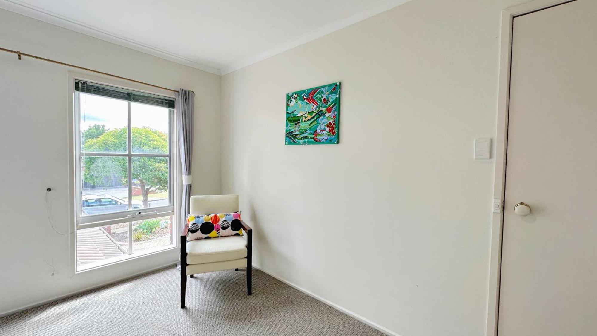 Near Airport and Easy to Melbourne CBD by GoodLive