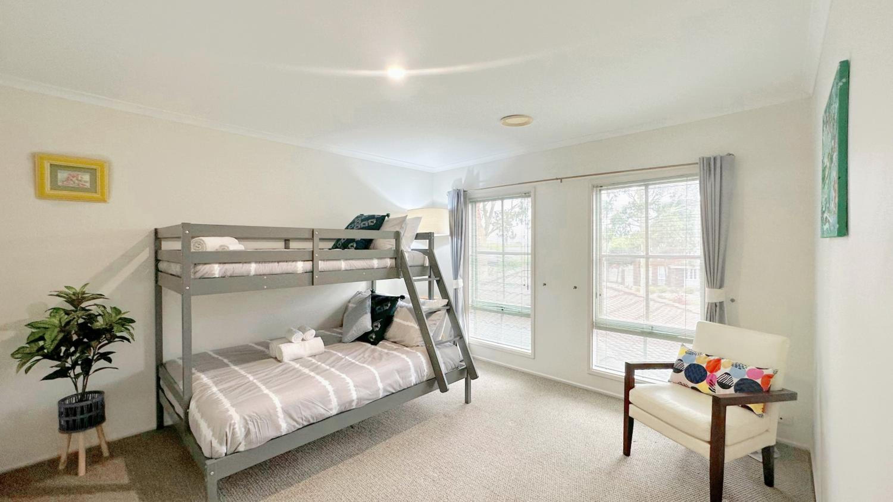 Near Airport and Easy to Melbourne CBD by GoodLive