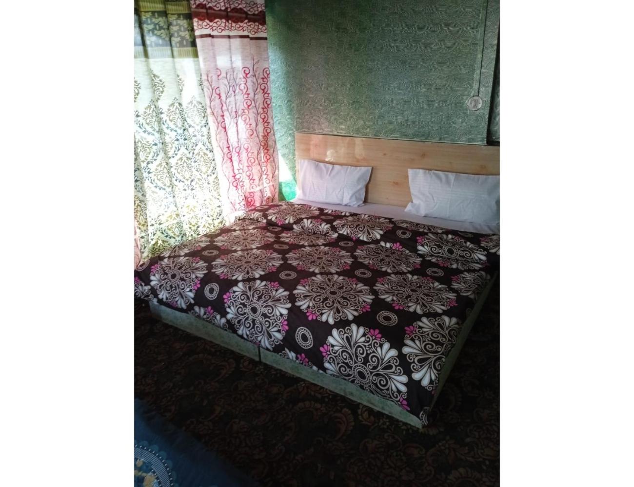 Photo 12